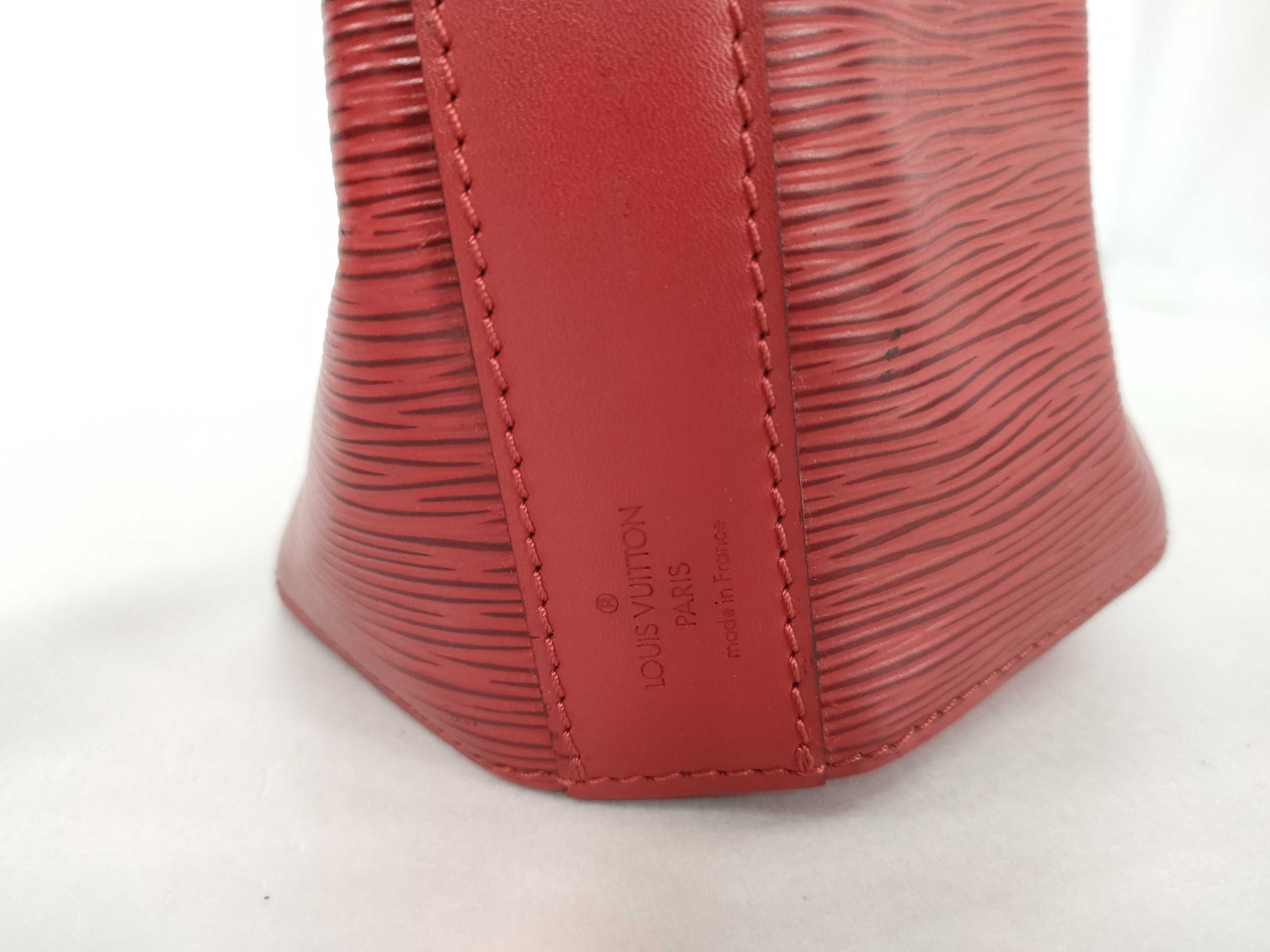 Epi Sac Depaule PM Shoulder Bag — view 10