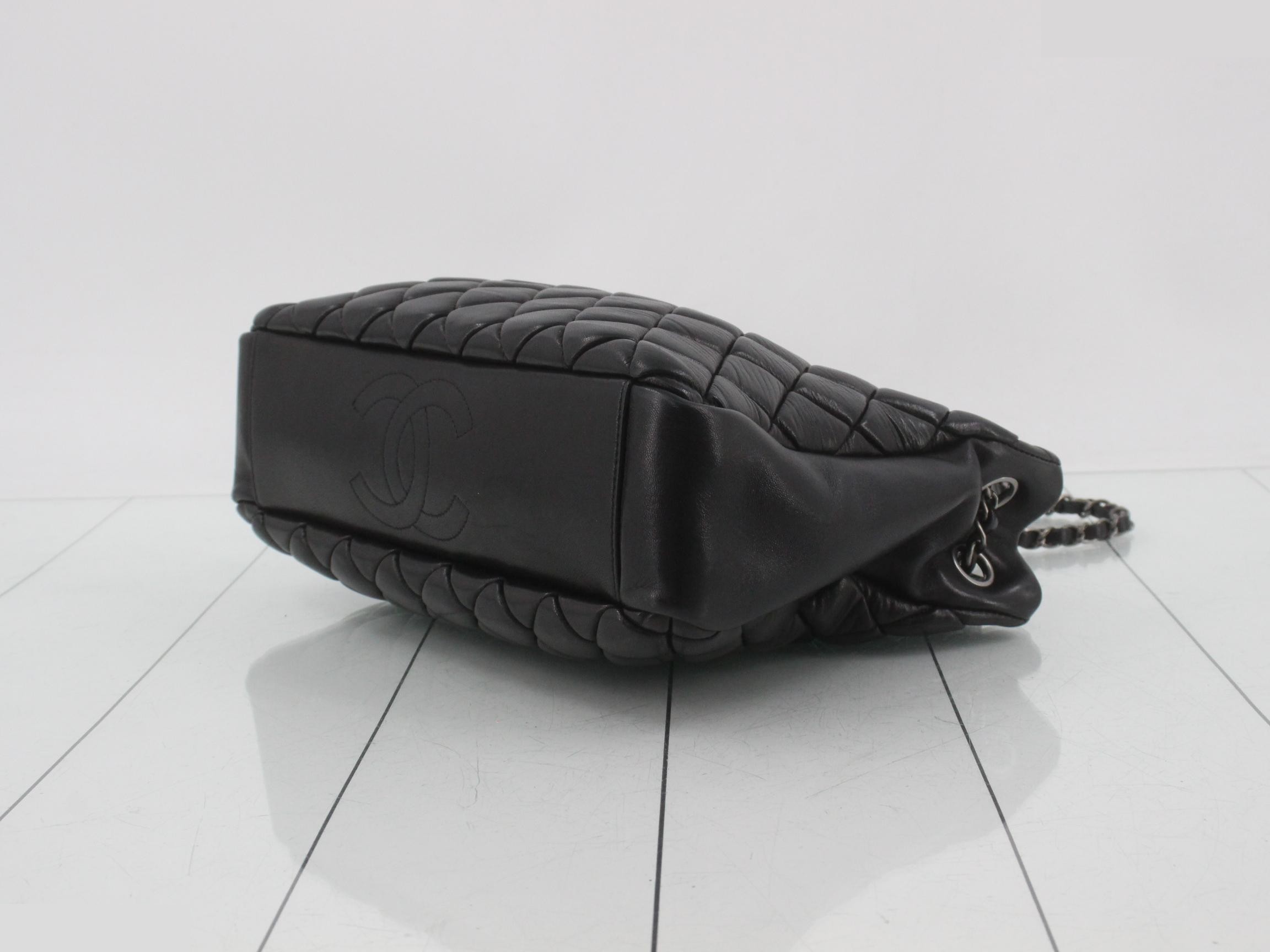 Leather chain shoulder tote — view 6