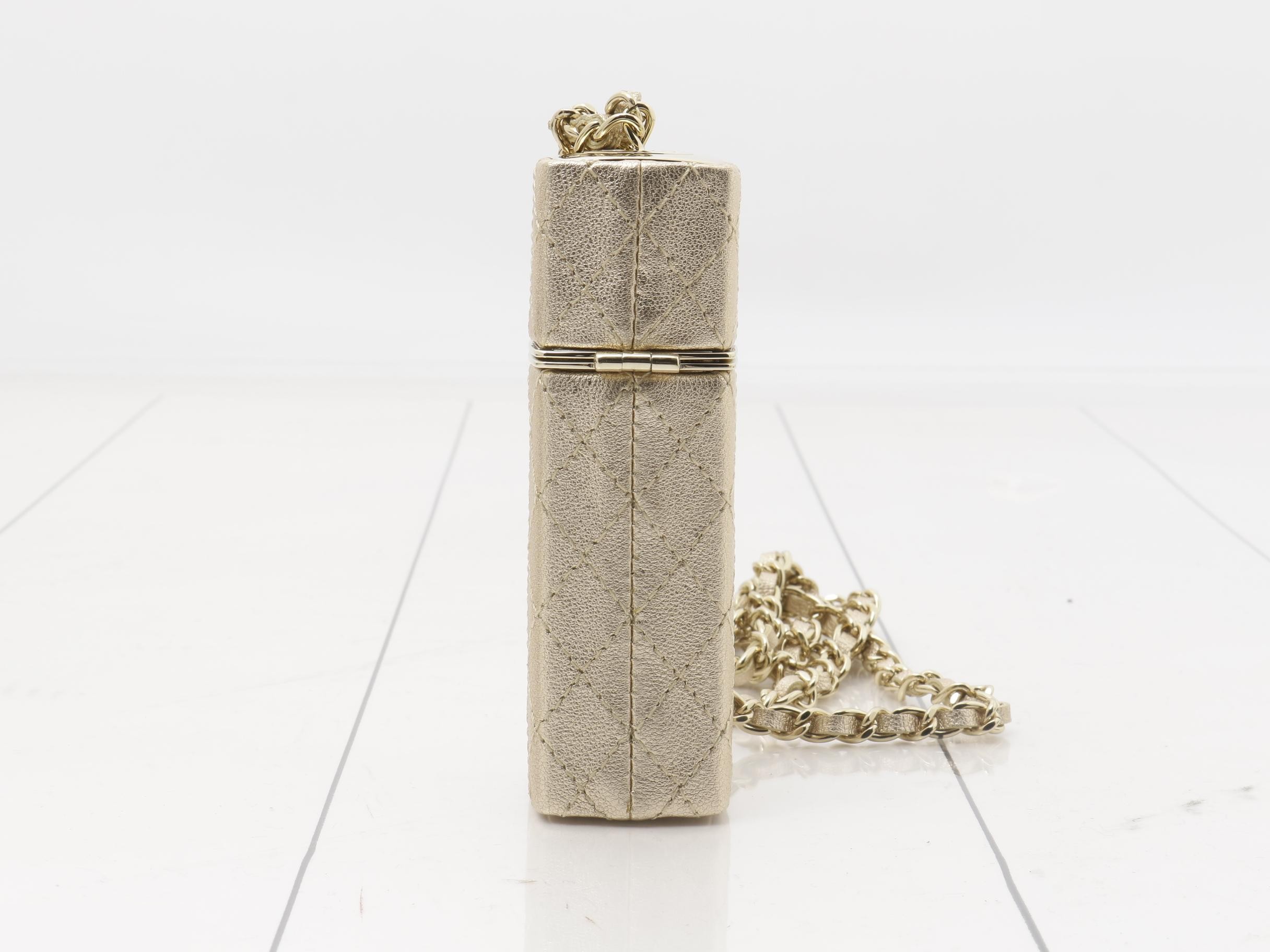 Matelassé Coco Mark Mirror Leather Lip Case — view 2