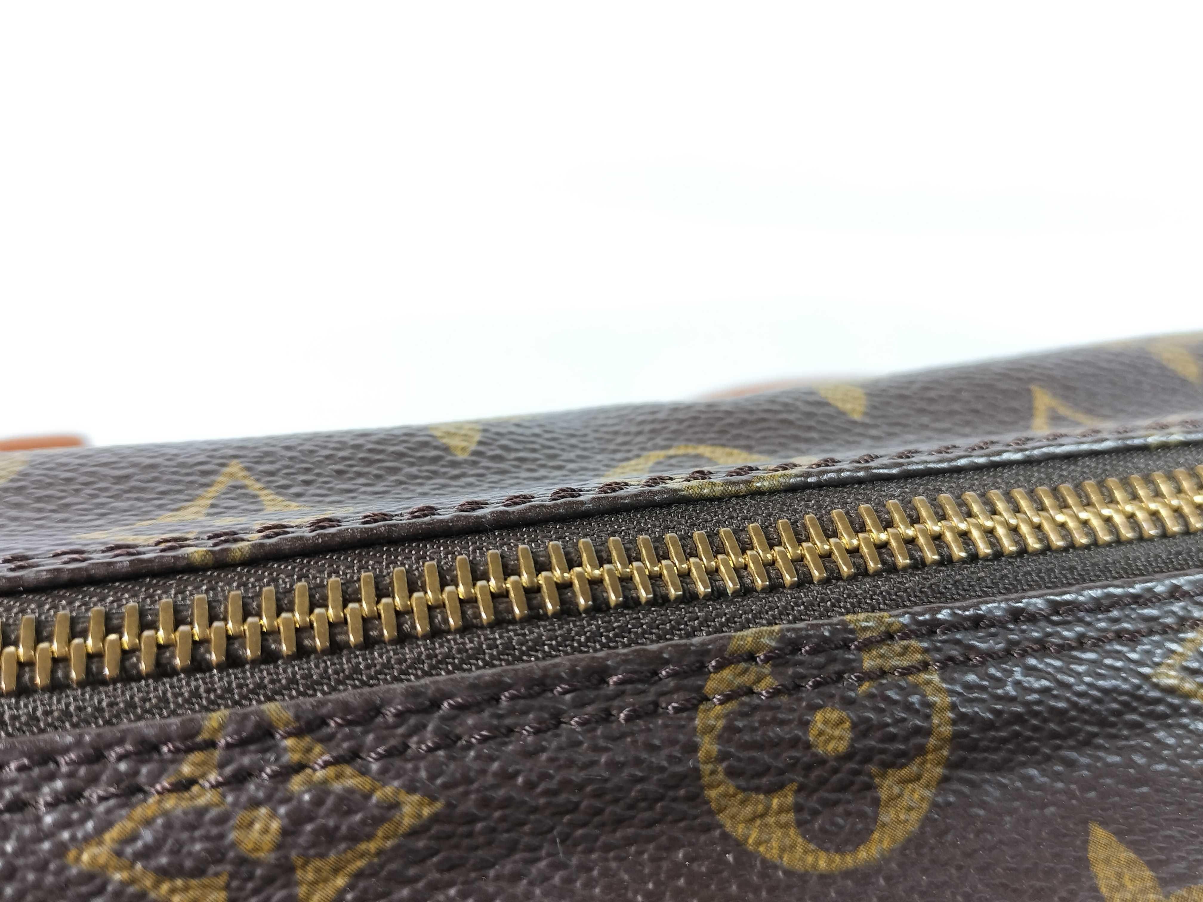 Monogram Louis Vuitton Old Model Papillon Handbag — view 12