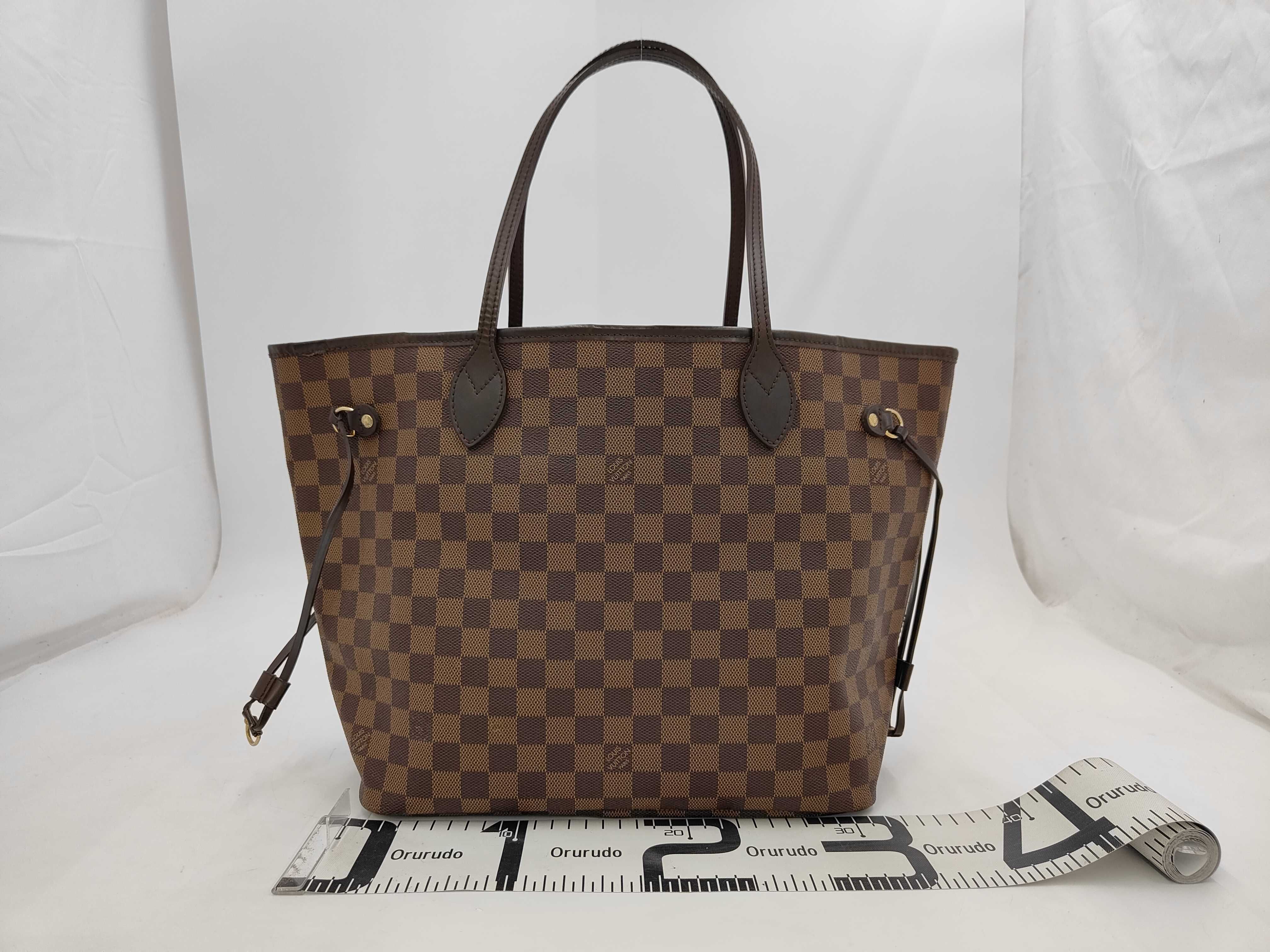 Damier Neverfull MM Tote Bag — view 2