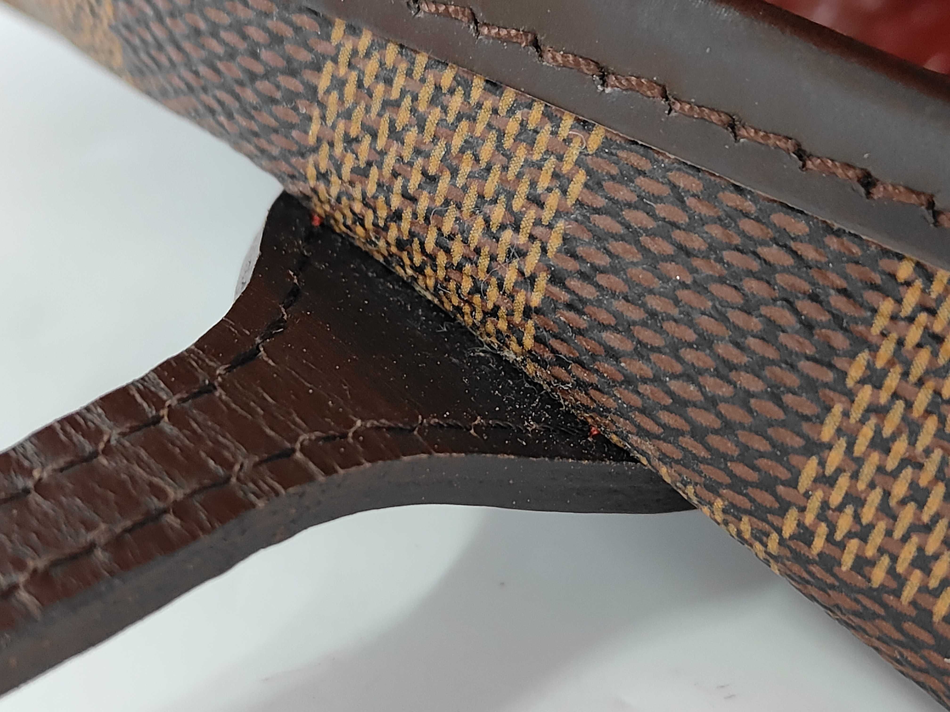 Damier Neverfull MM Tote Bag — view 7