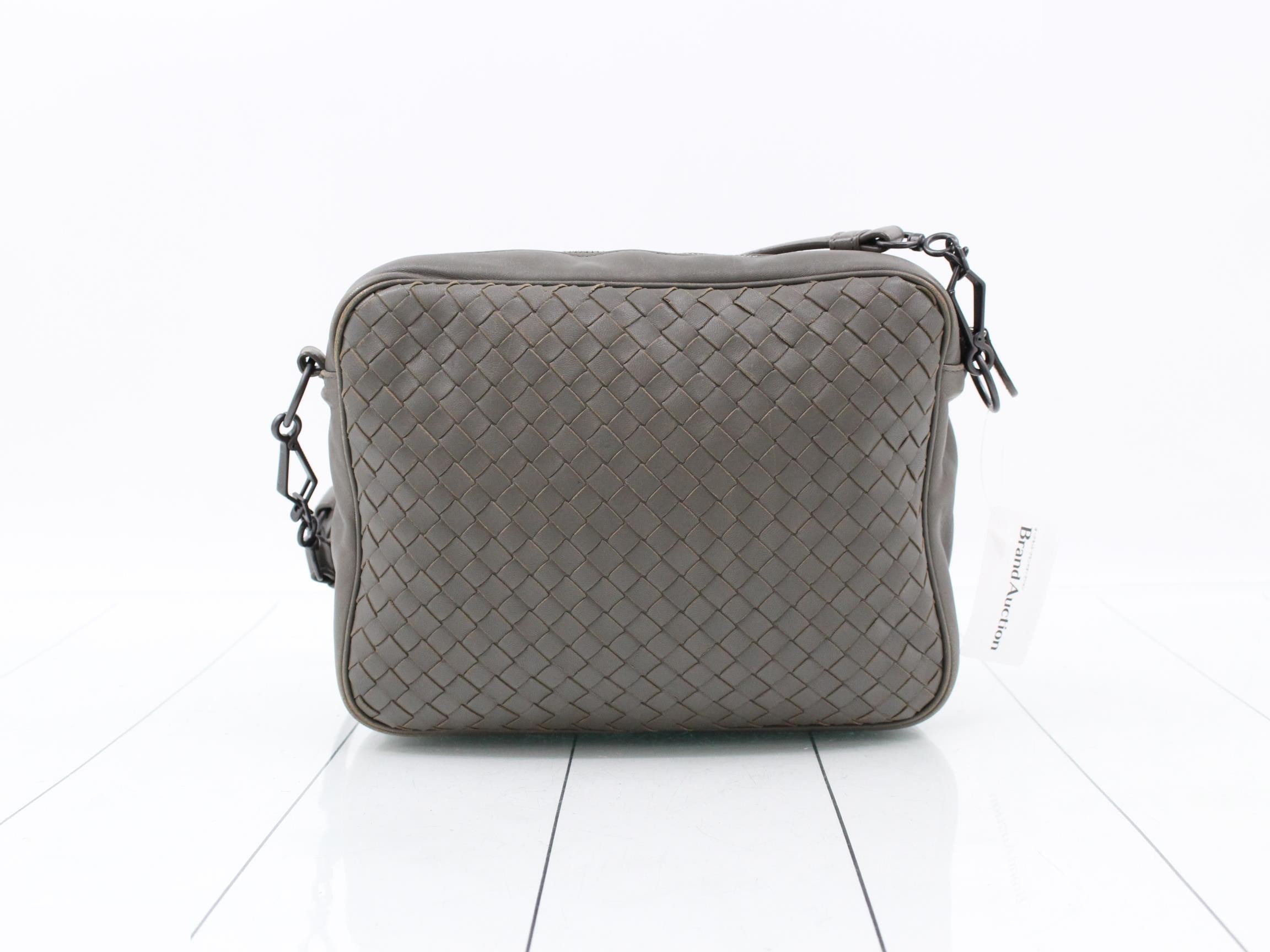 Intrecciato (bag) - Shoulder bag - Gray — view 2
