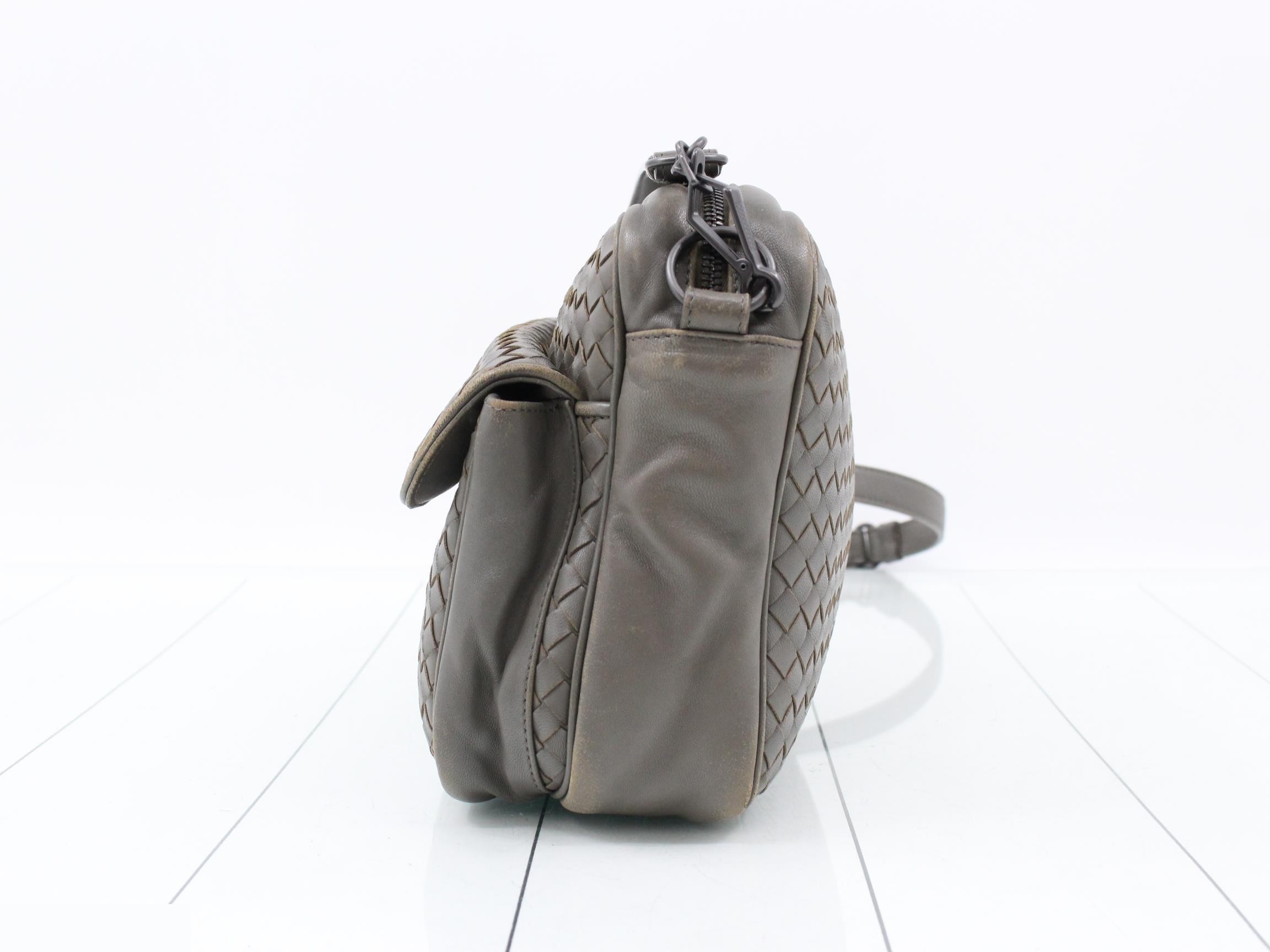 Intrecciato (bag) - Shoulder bag - Gray — view 3