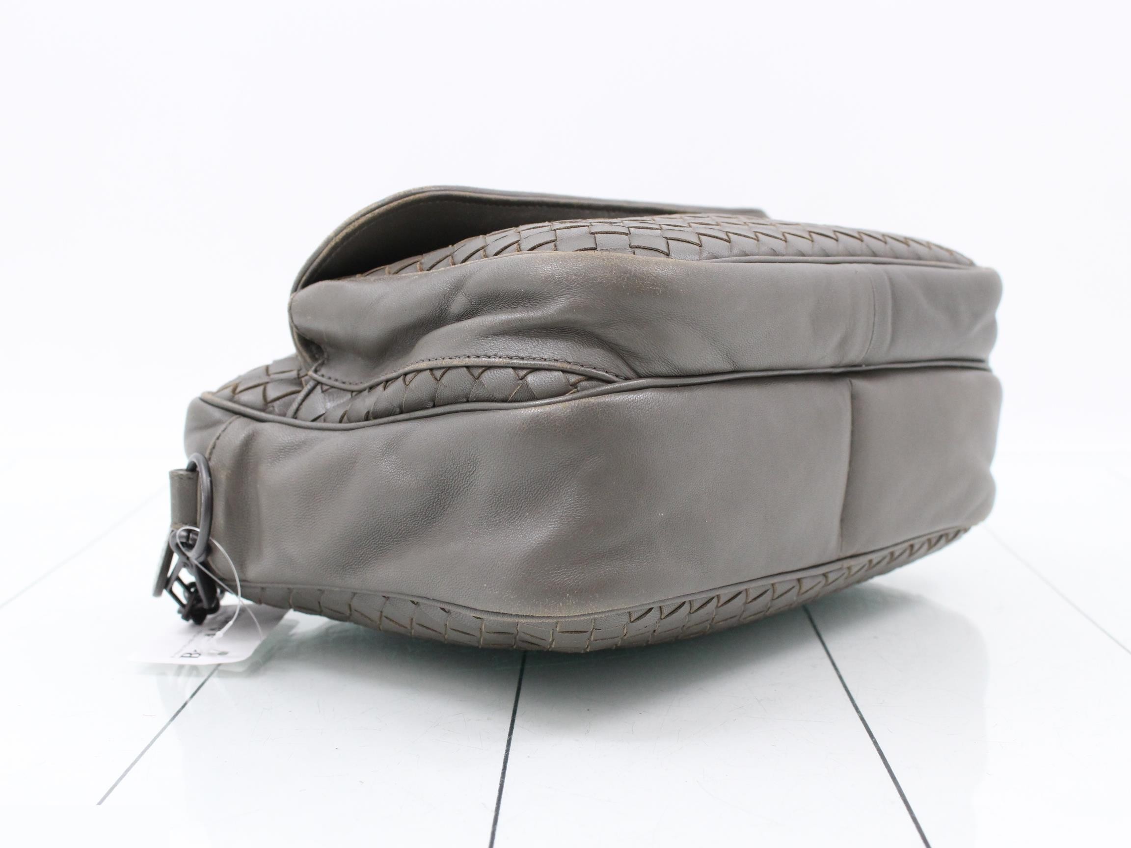 Intrecciato (bag) - Shoulder bag - Gray — view 5