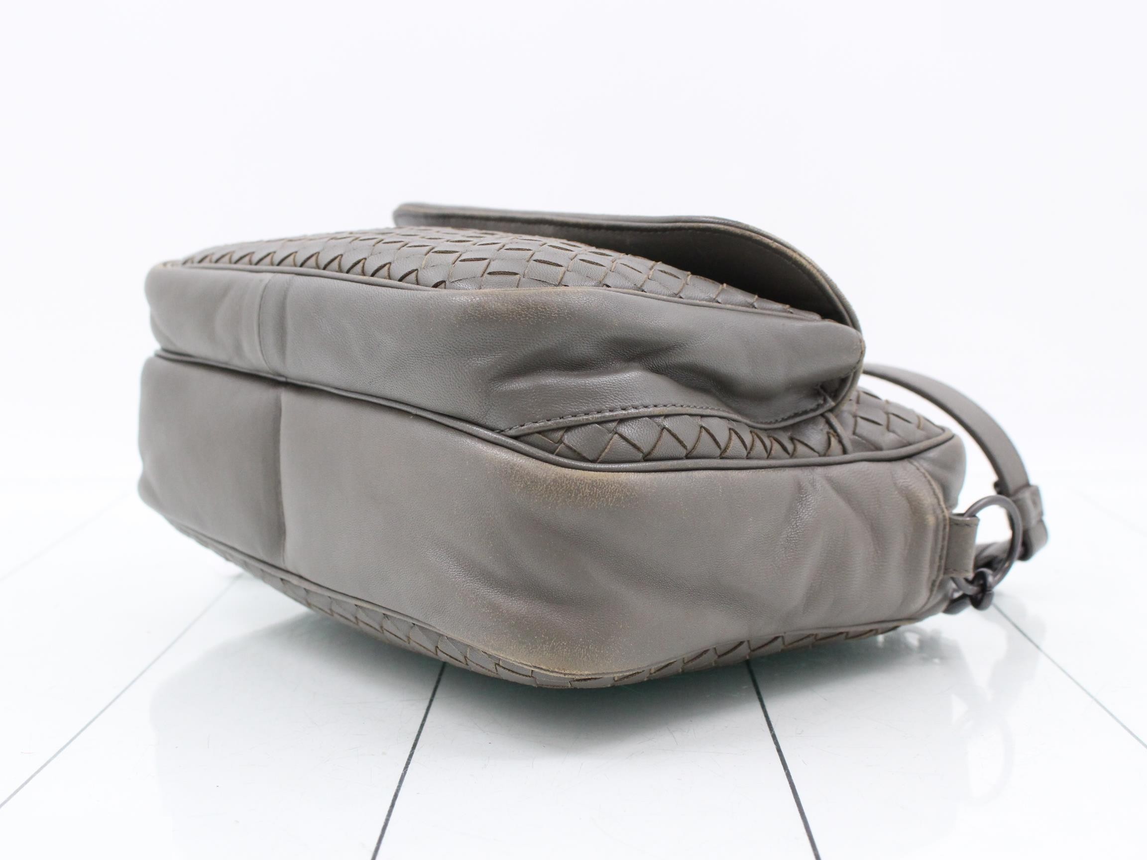 Intrecciato (bag) - Shoulder bag - Gray — view 6