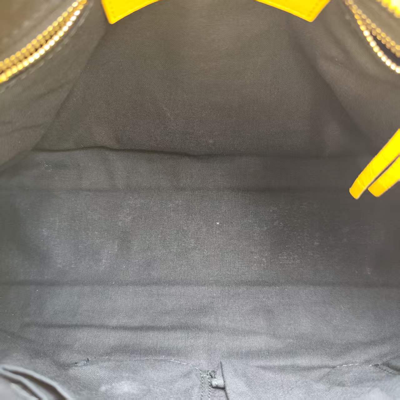 【*Shipped from: China*】BALENCIAGA Classic City Leather Shoulder Bag — view 8