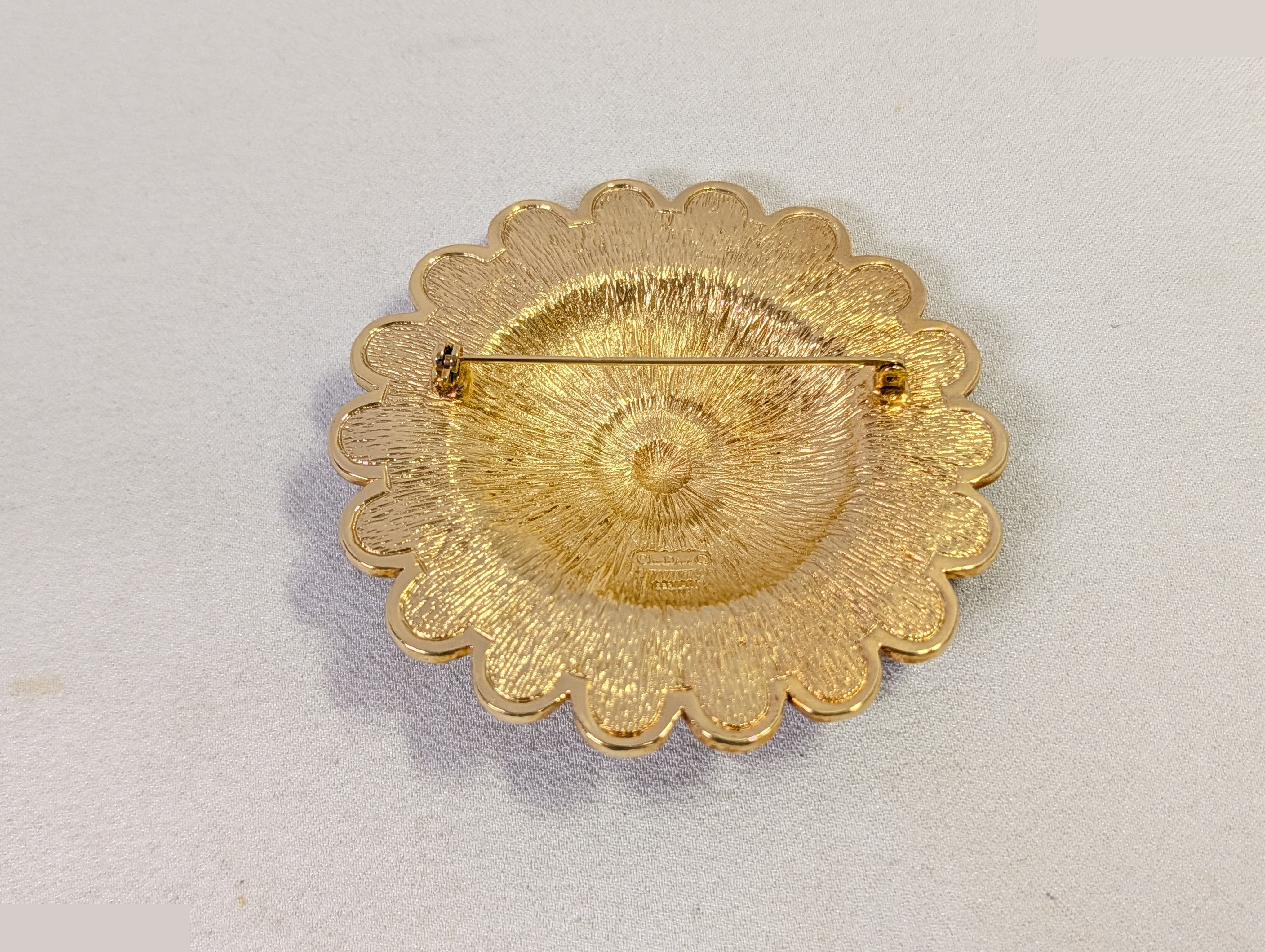 Brooch, Gold Plated, Colored Stone — view 2