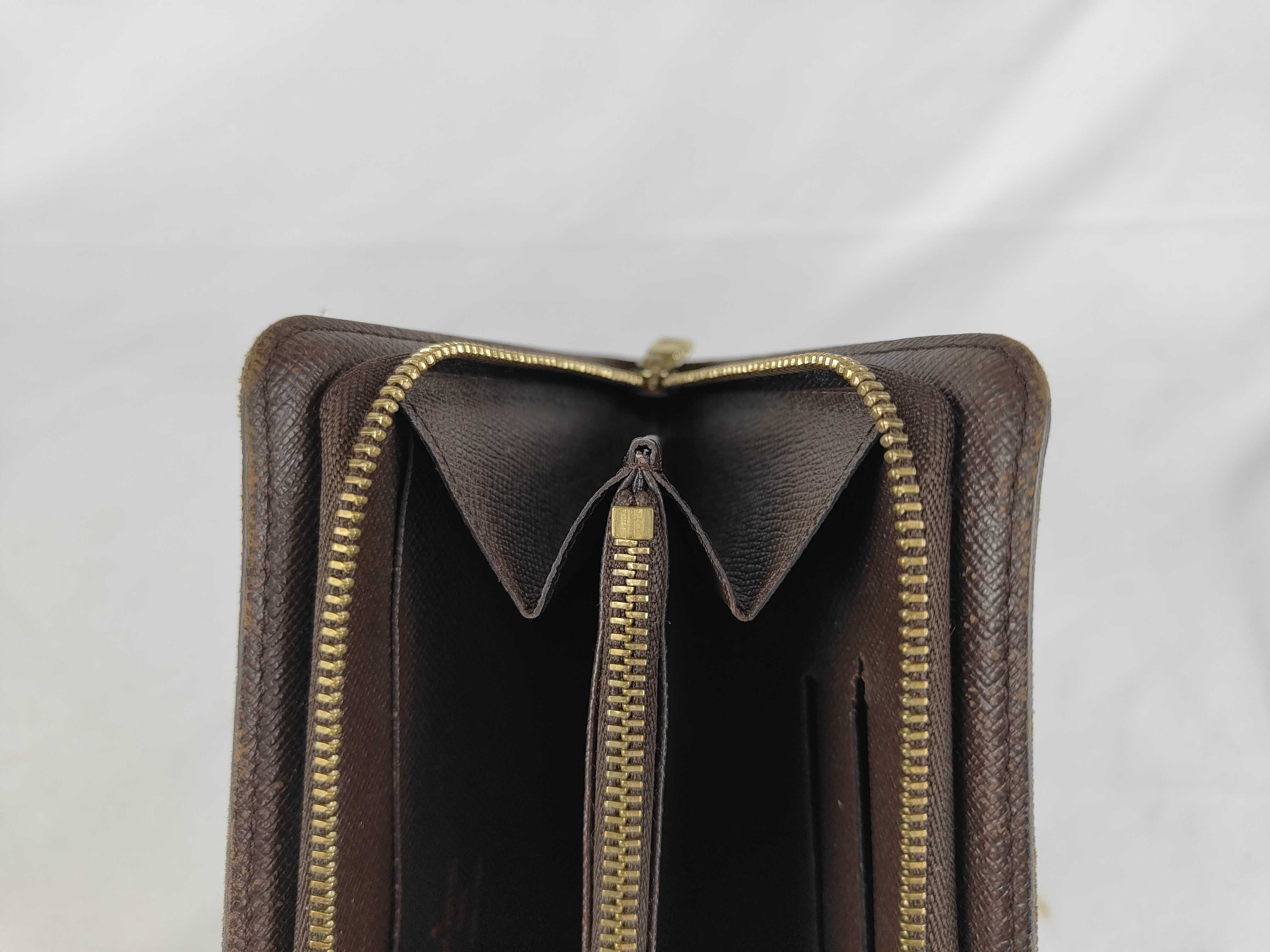 Damier Portemonnaie Zip Wallet — view 11