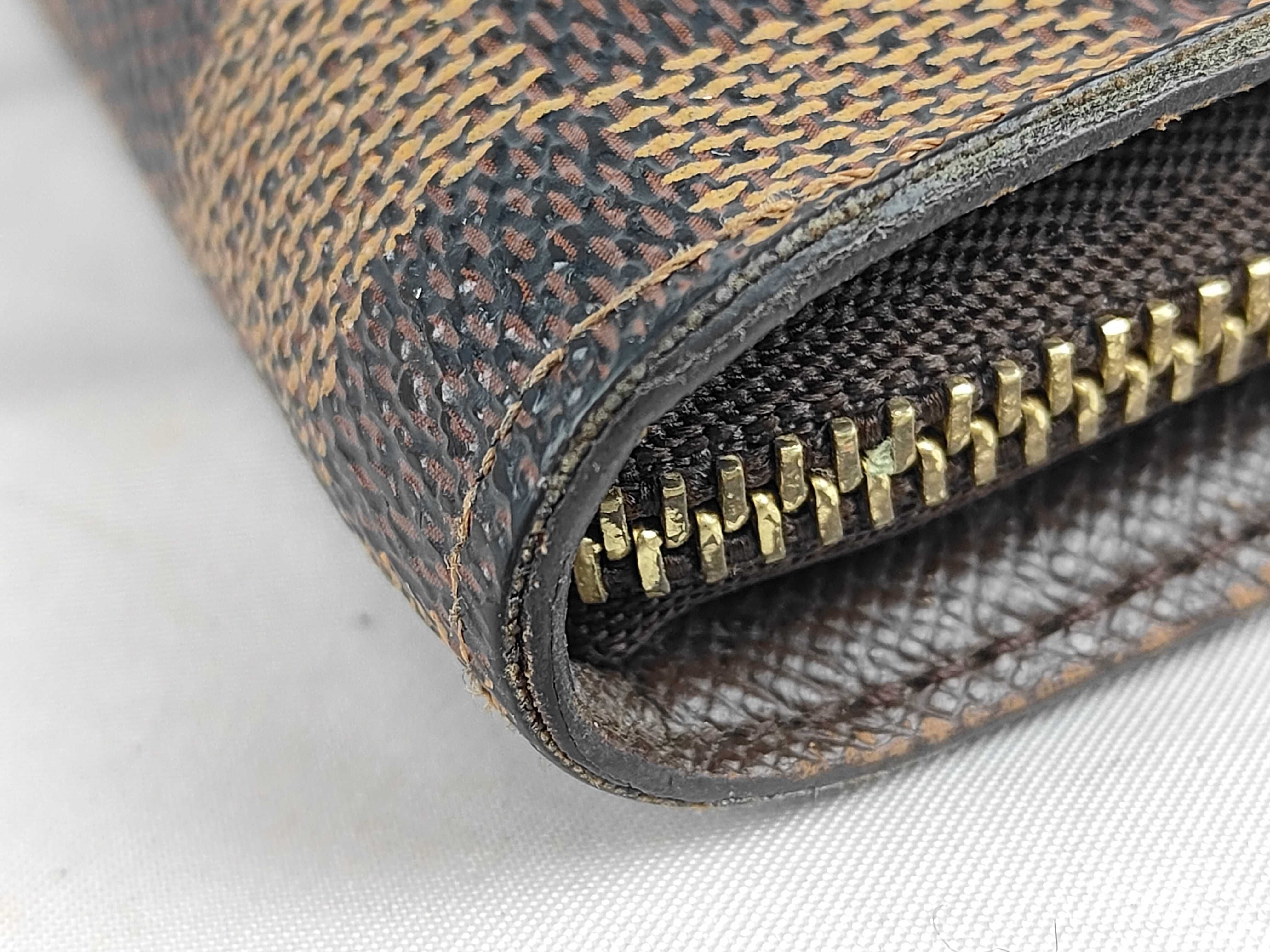 Damier Portemonnaie Zip Wallet — view 5
