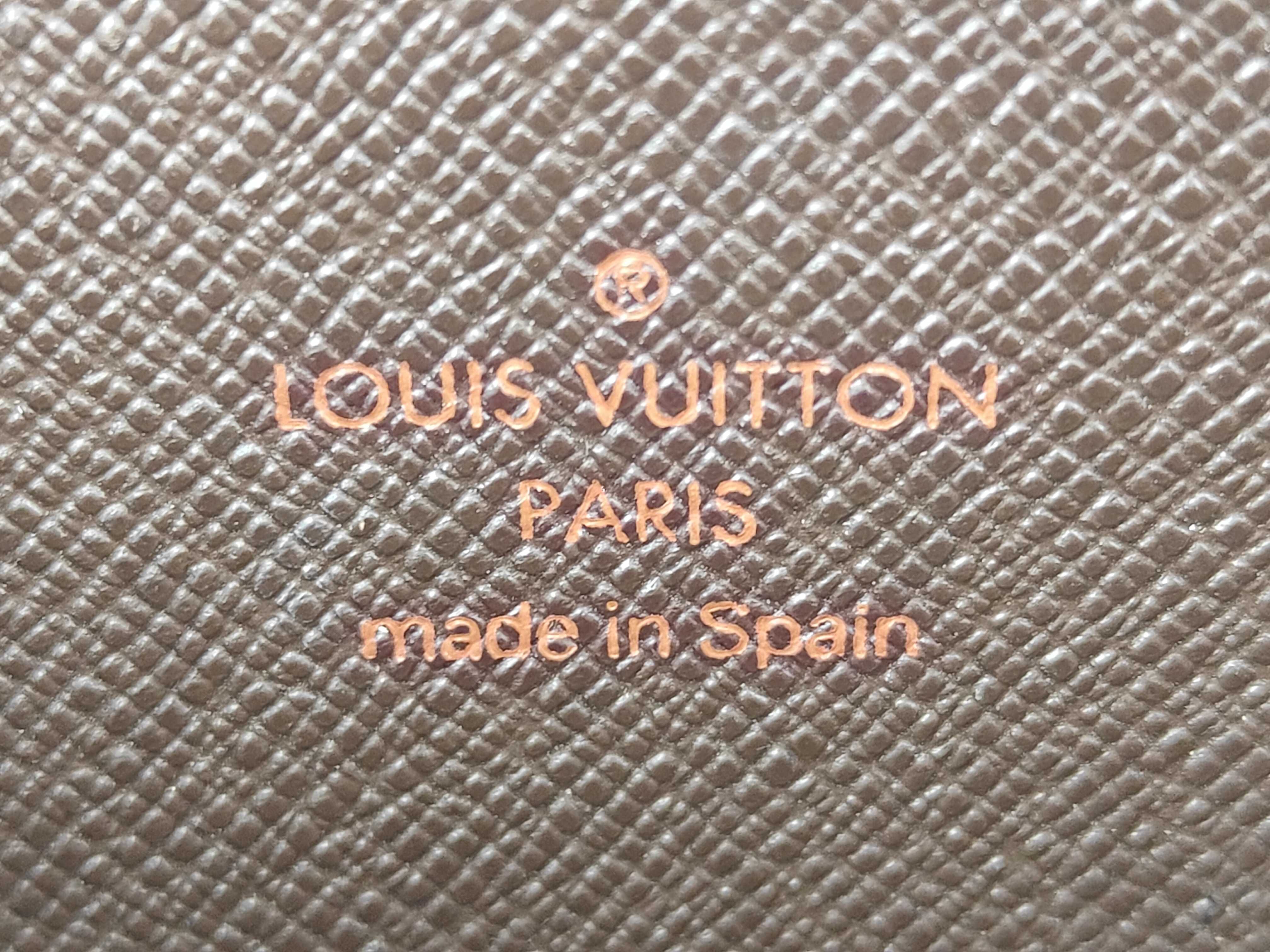 Damier Portemonnaie Zip Wallet — view 9