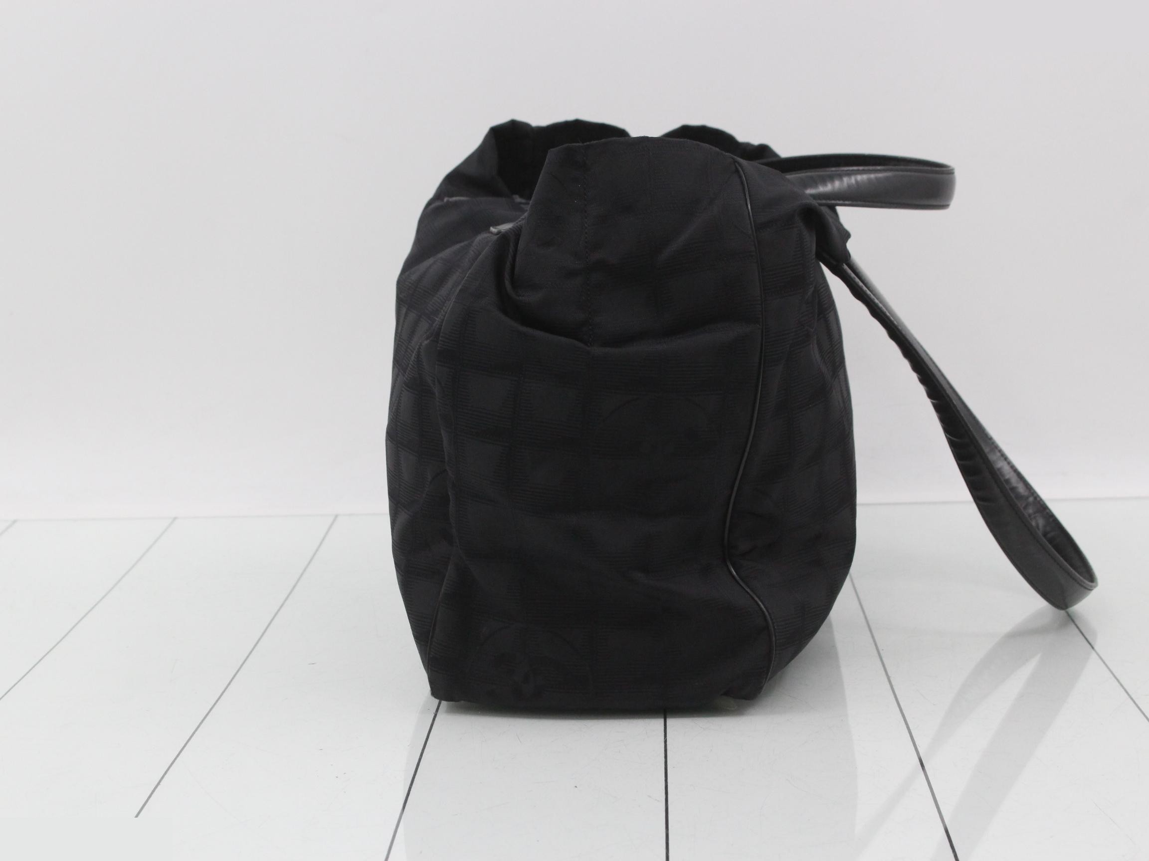 New Travel Line (Bag) - Tote Bag MM Black — view 4