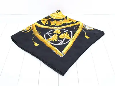 Carre 90 Scarf