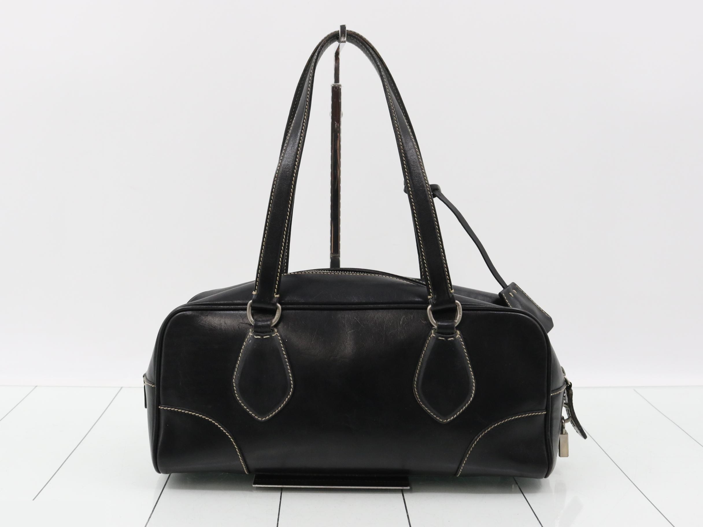 Leather bag/handbag with clochette — view 2