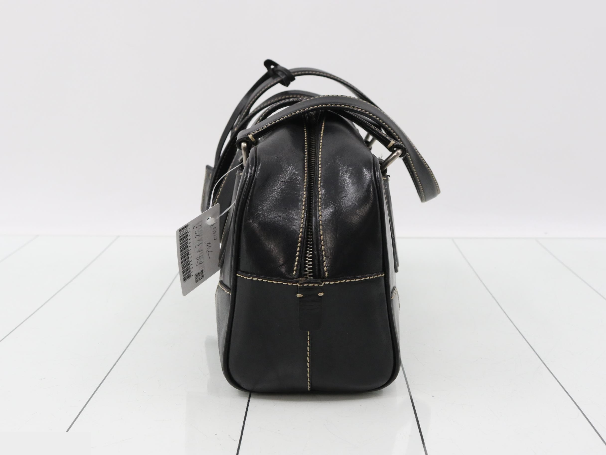 Leather bag/handbag with clochette — view 3
