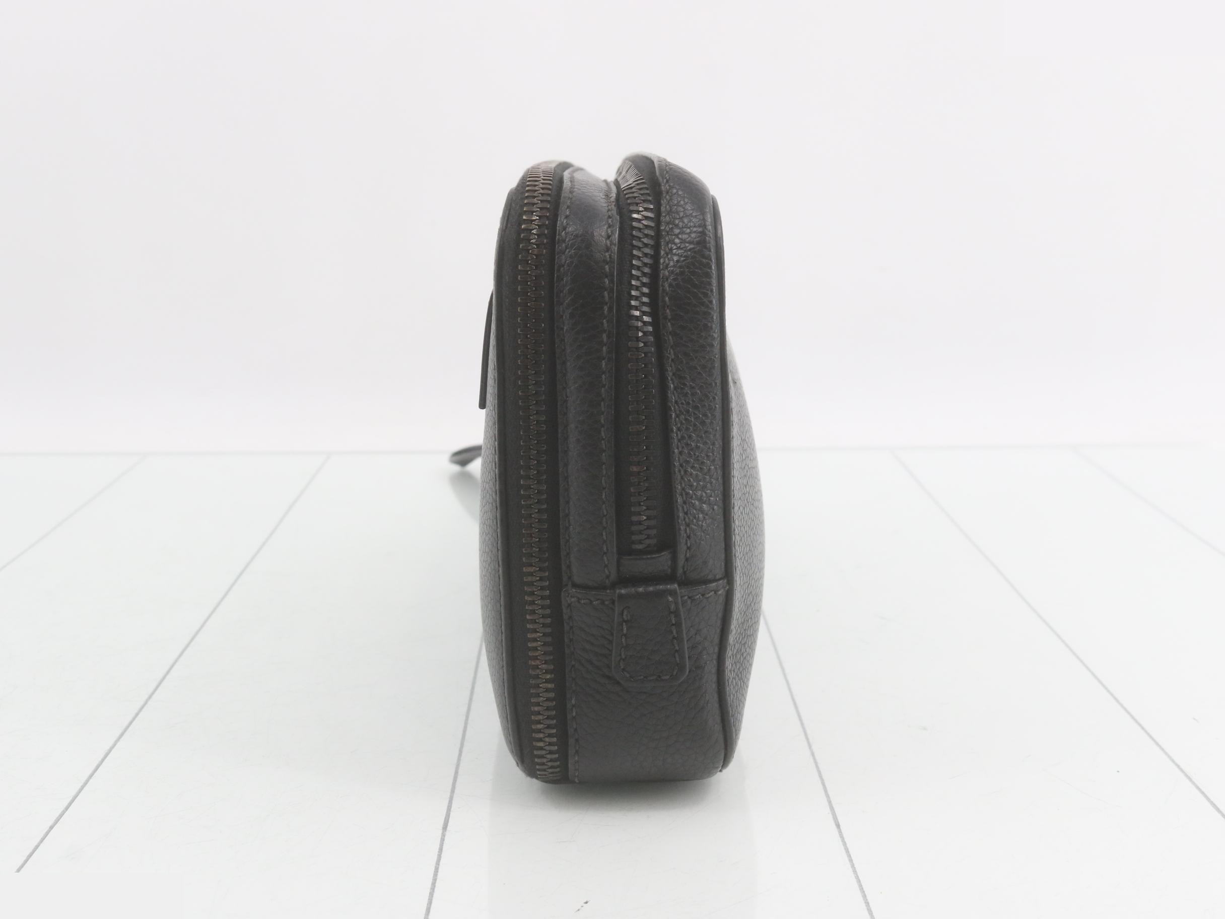 clutch bag — view 3