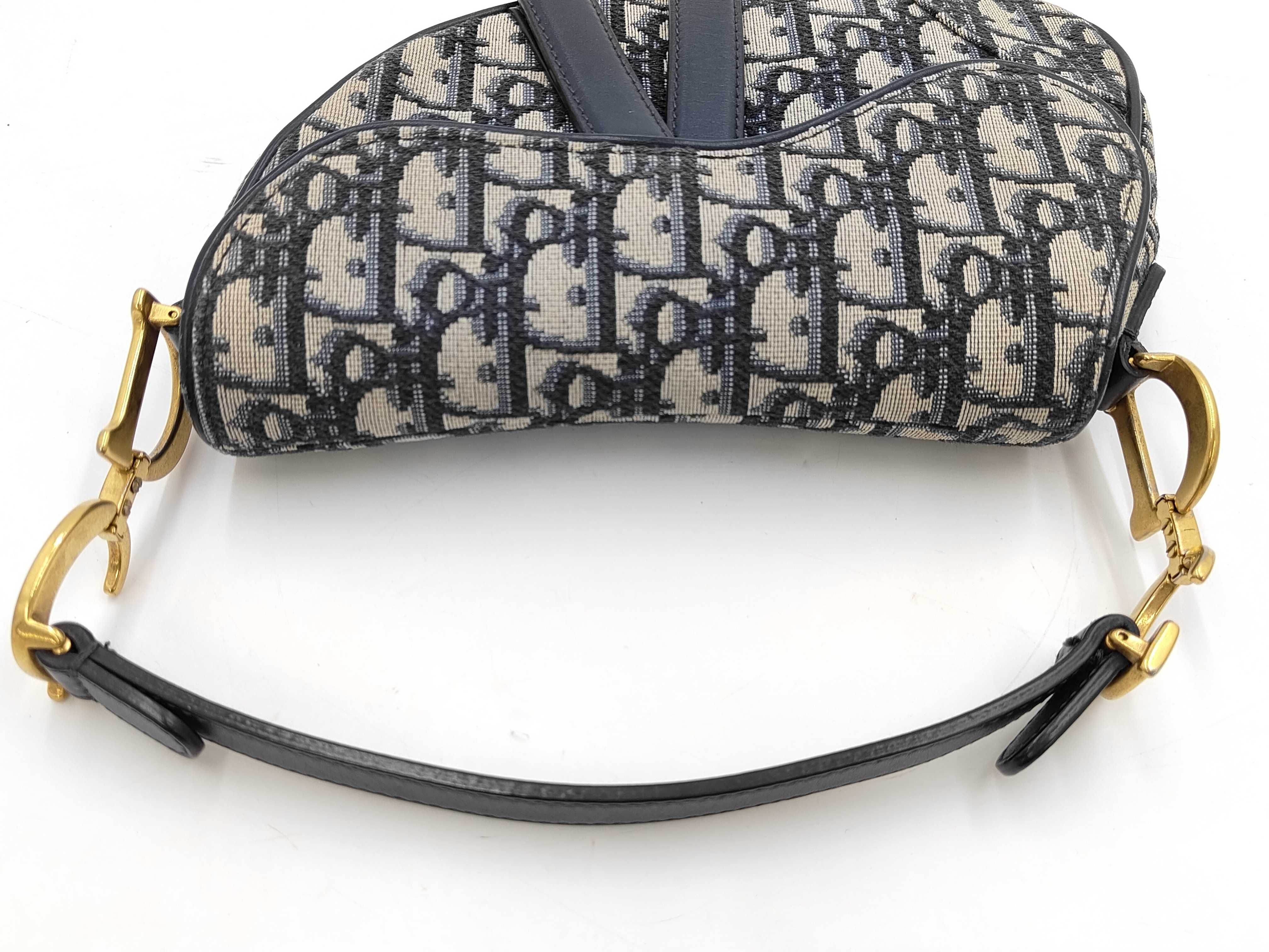 handbag — view 3
