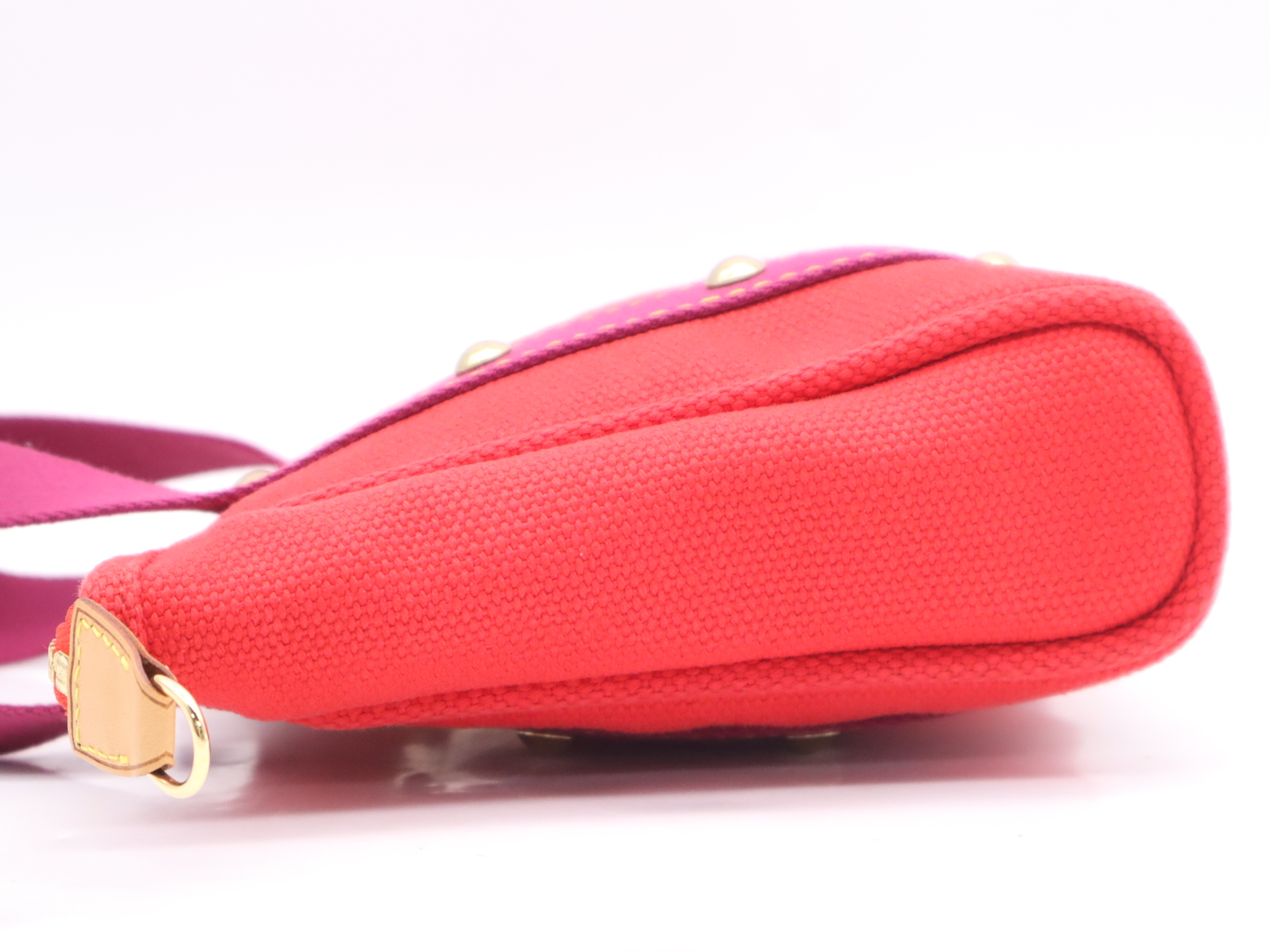 M40037 Antigua Cabas PM Rouge Handbag — view 3