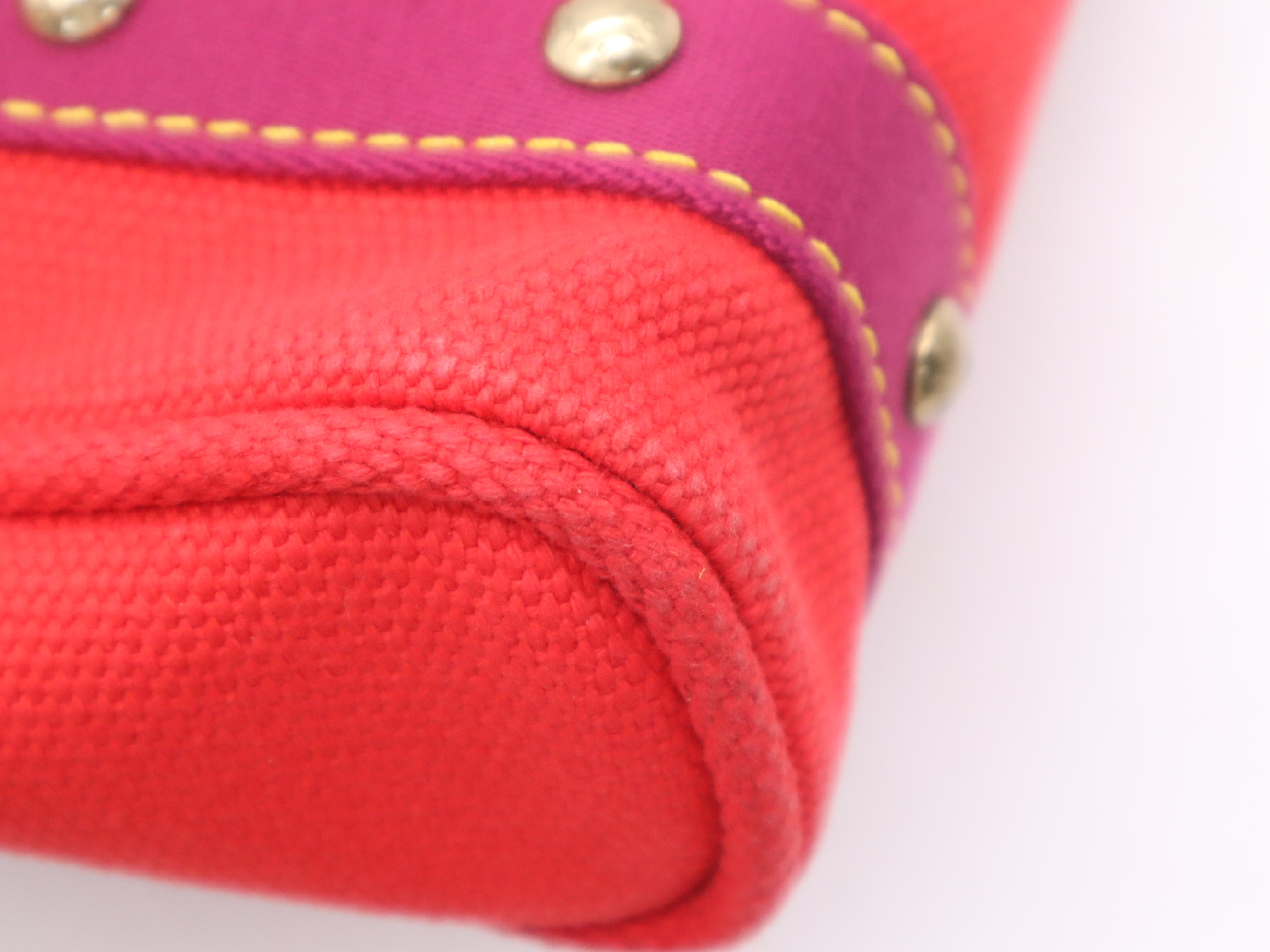 M40037 Antigua Cabas PM Rouge Handbag — view 10