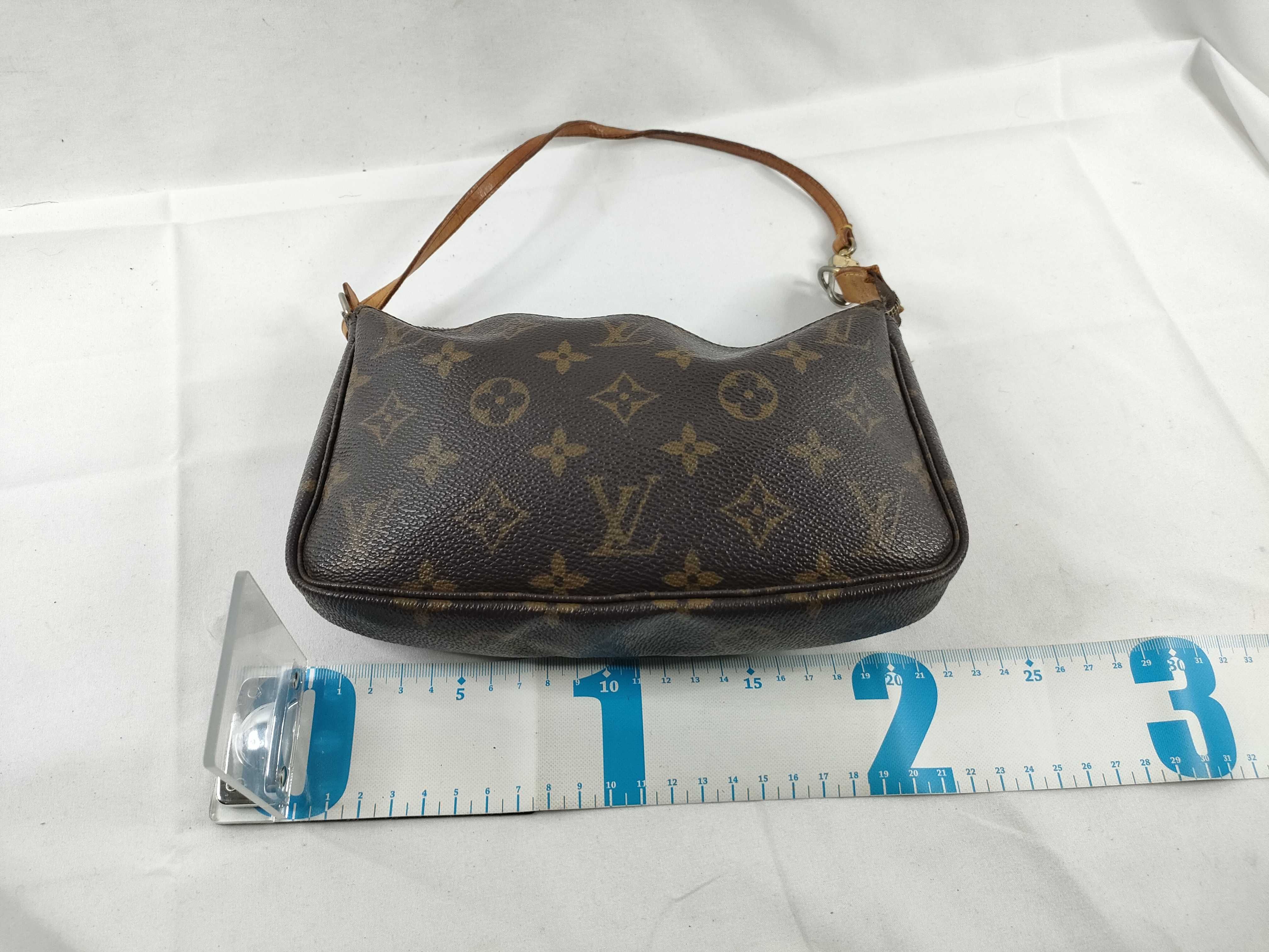 Monogram Pochette Accessoires VI1011 Tote Bag — view 2