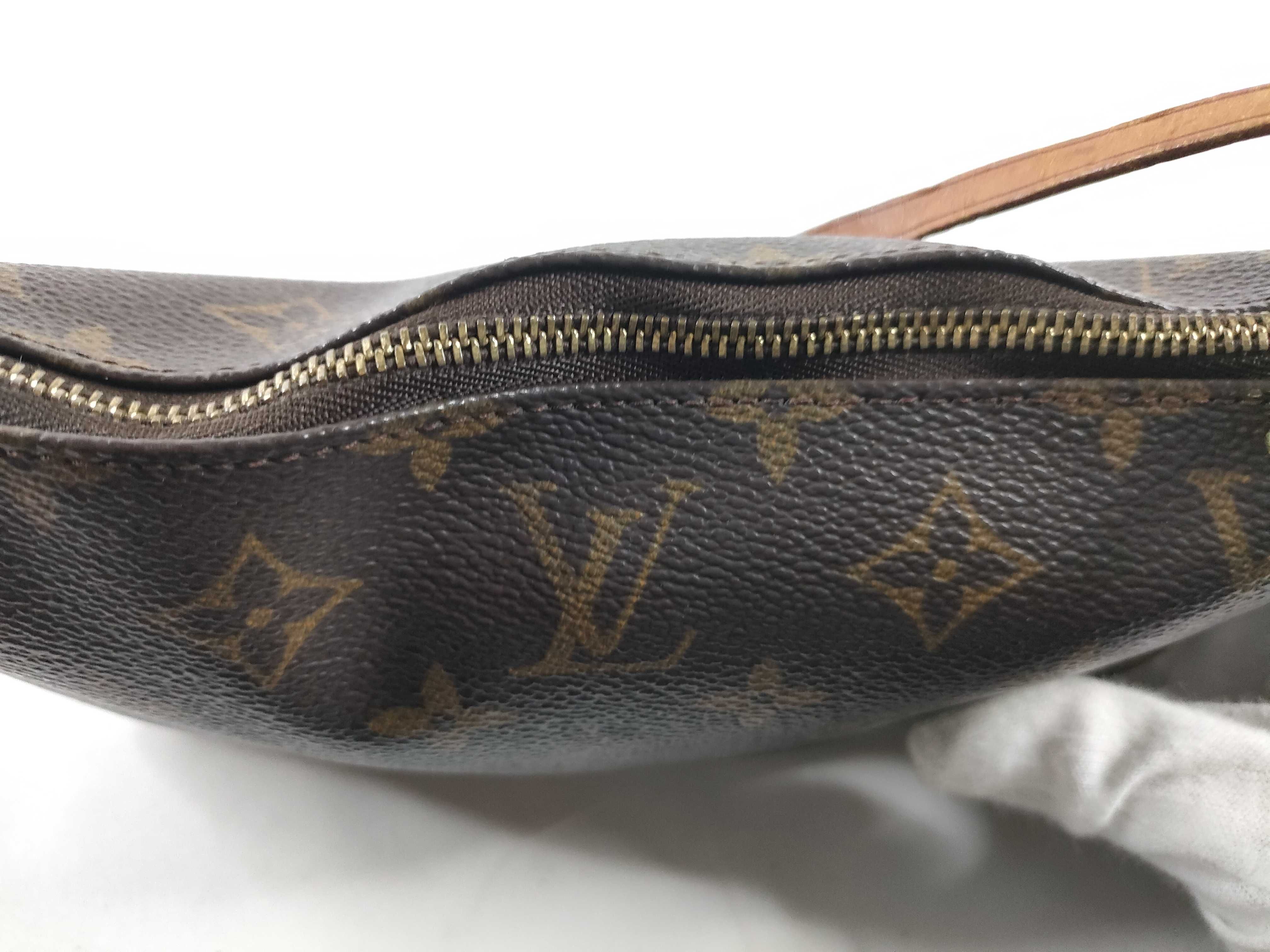 Monogram Pochette Accessoires VI1011 Tote Bag — view 10