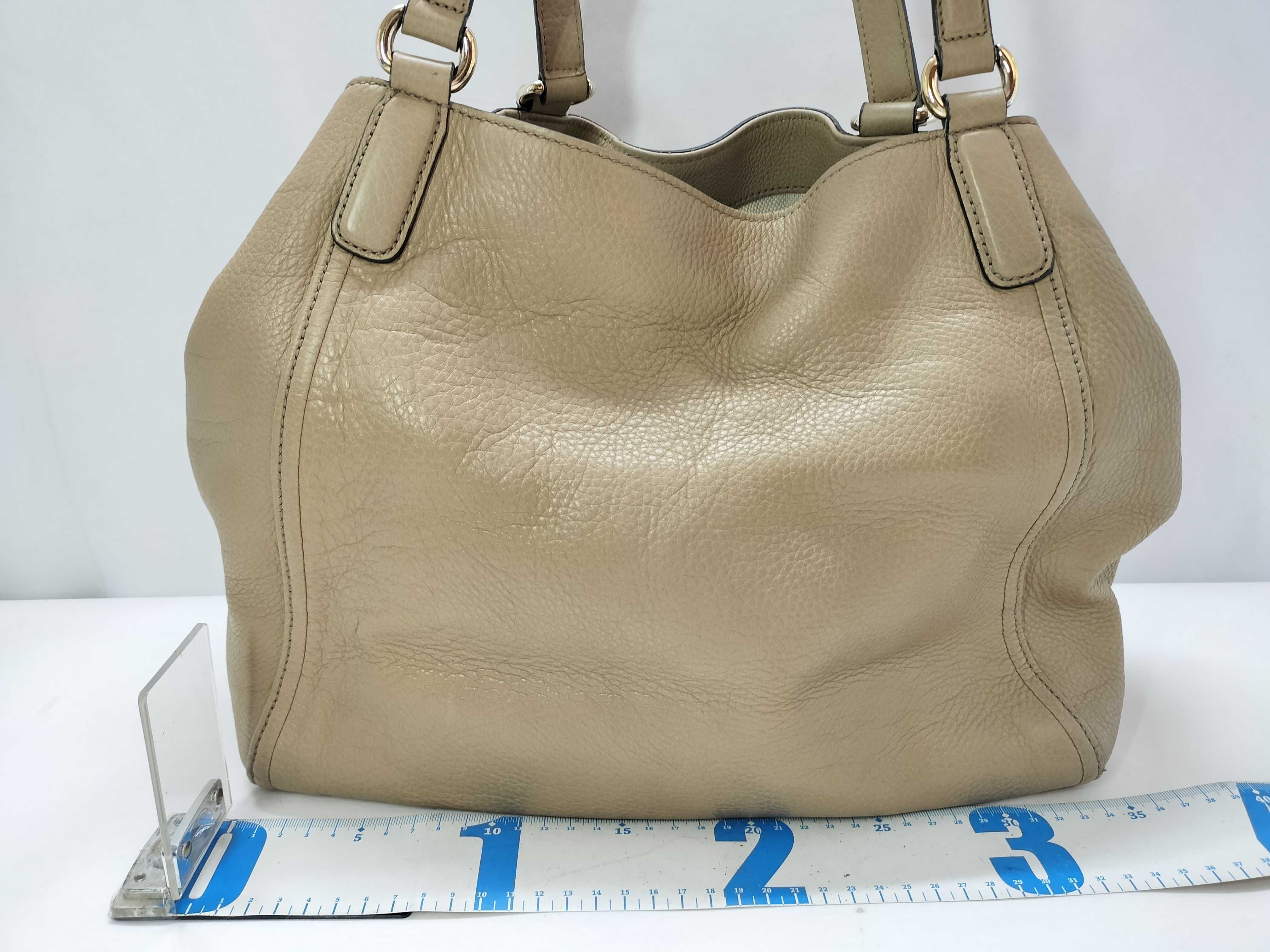 Soho Interlocking G 282309 Leather Tote Bag — view 2