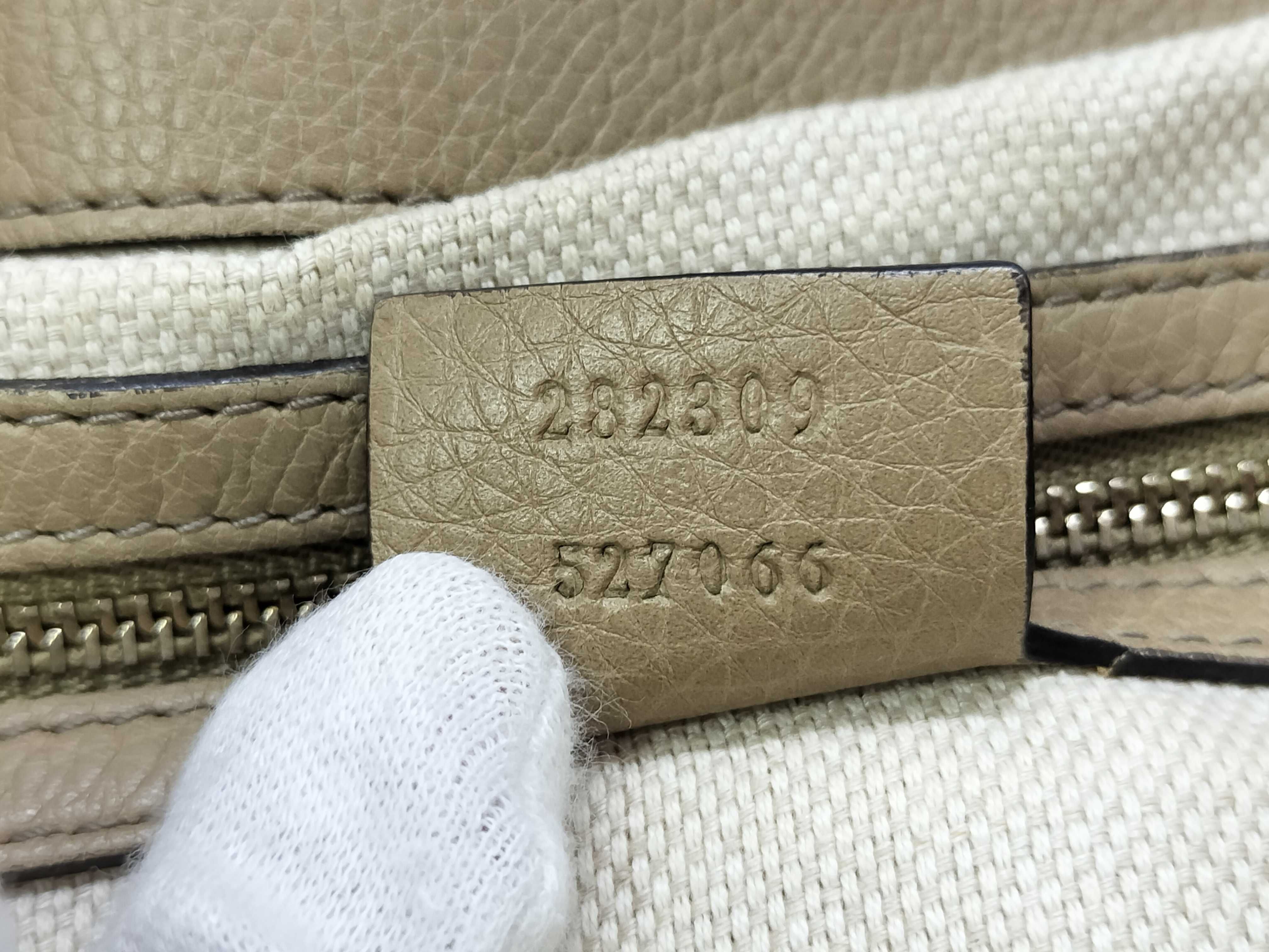 Soho Interlocking G 282309 Leather Tote Bag — view 9