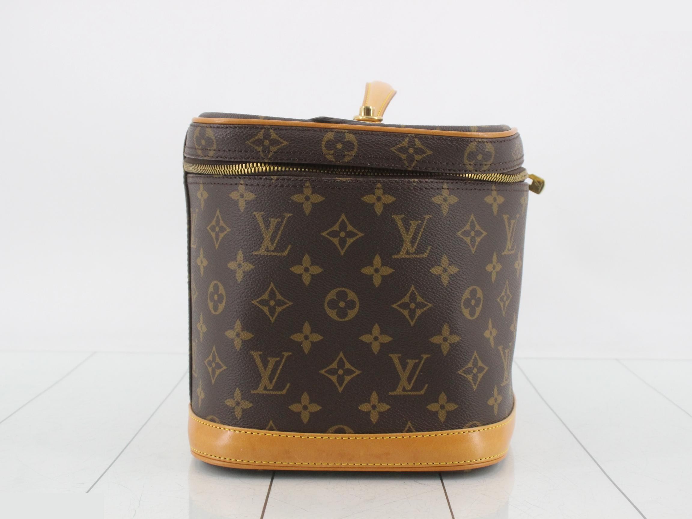 Nice vanity bag — view 4