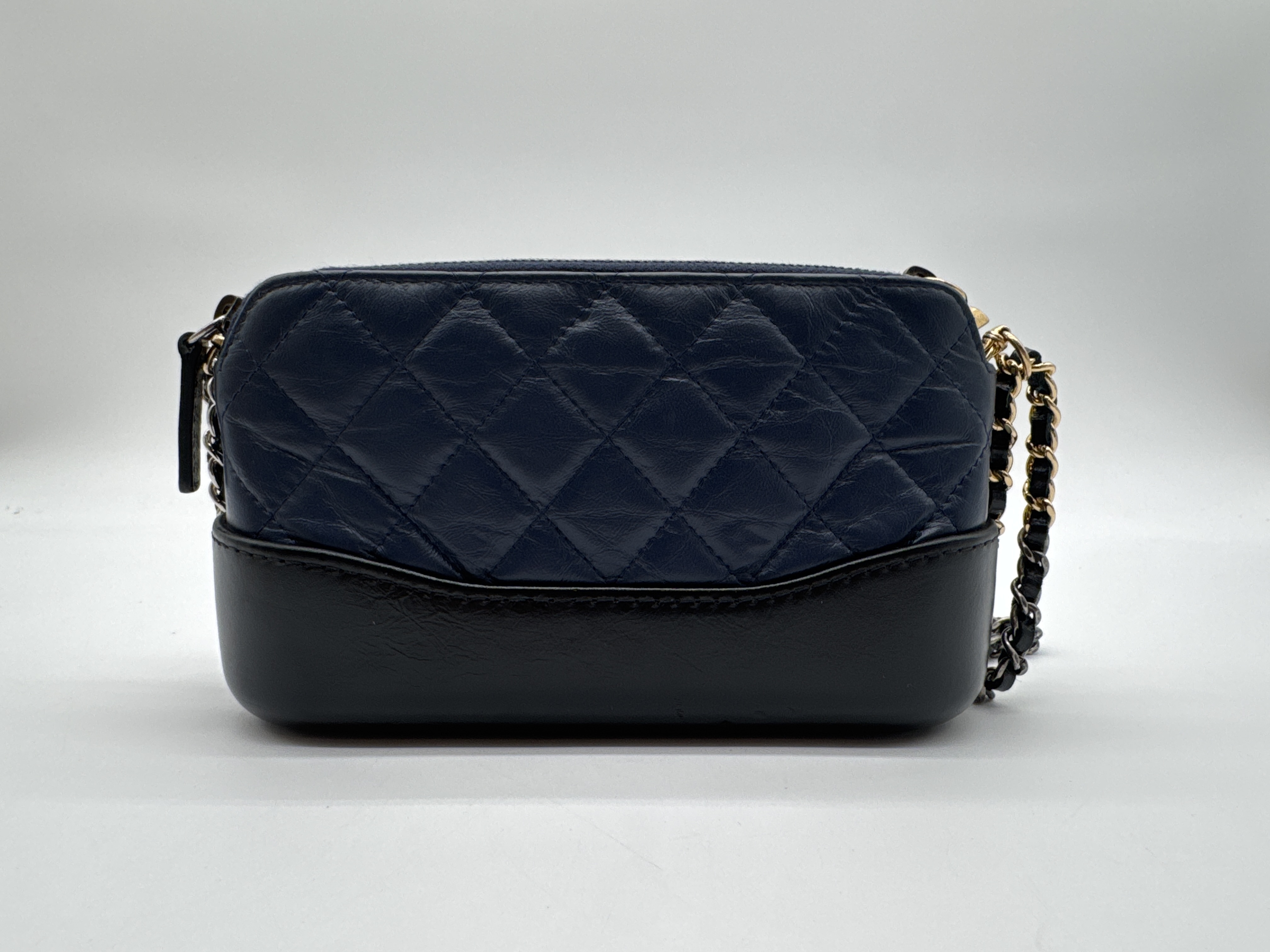Gabrielle de Shoulder Bag — view 2