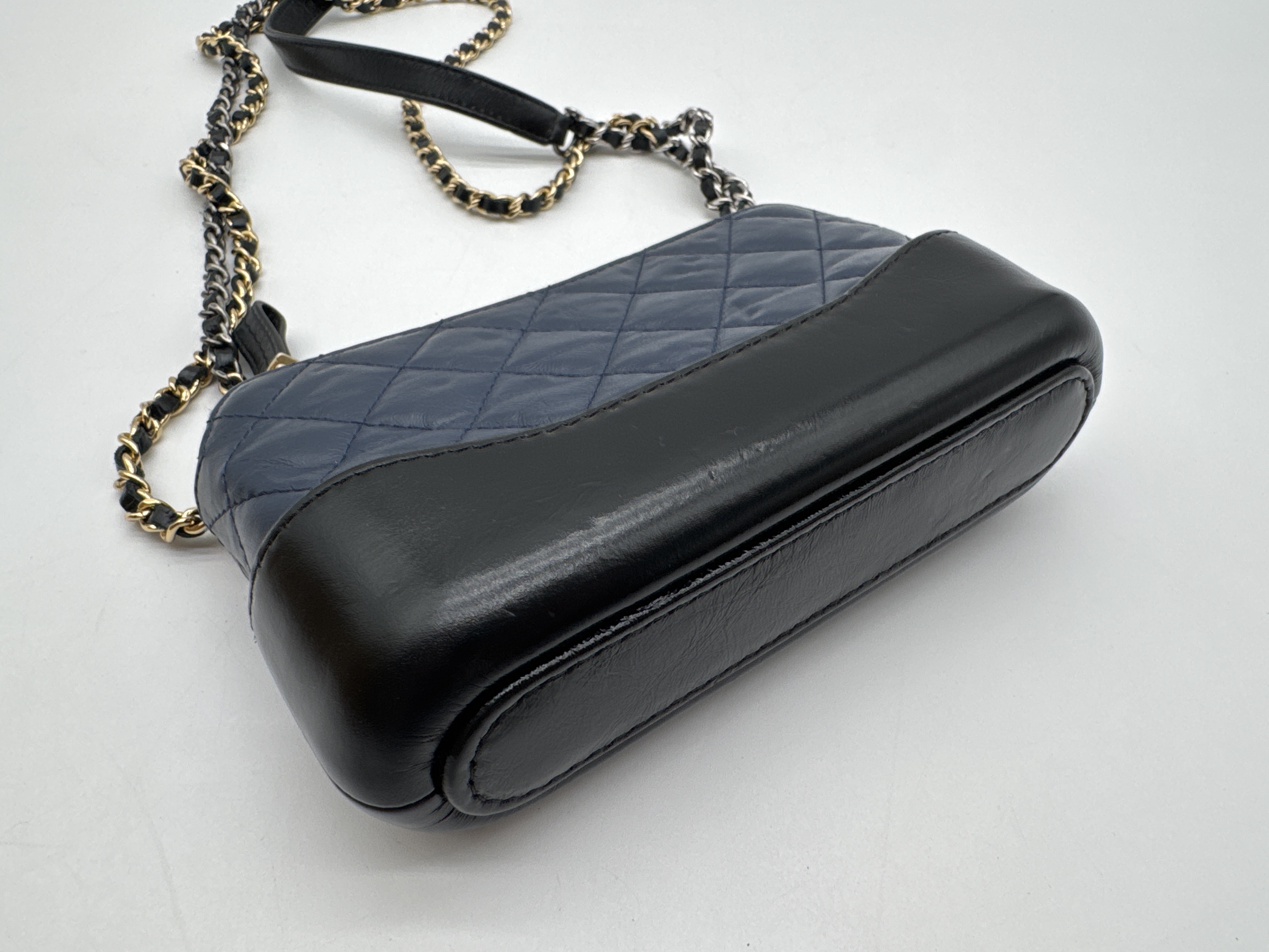Gabrielle de Shoulder Bag — view 6