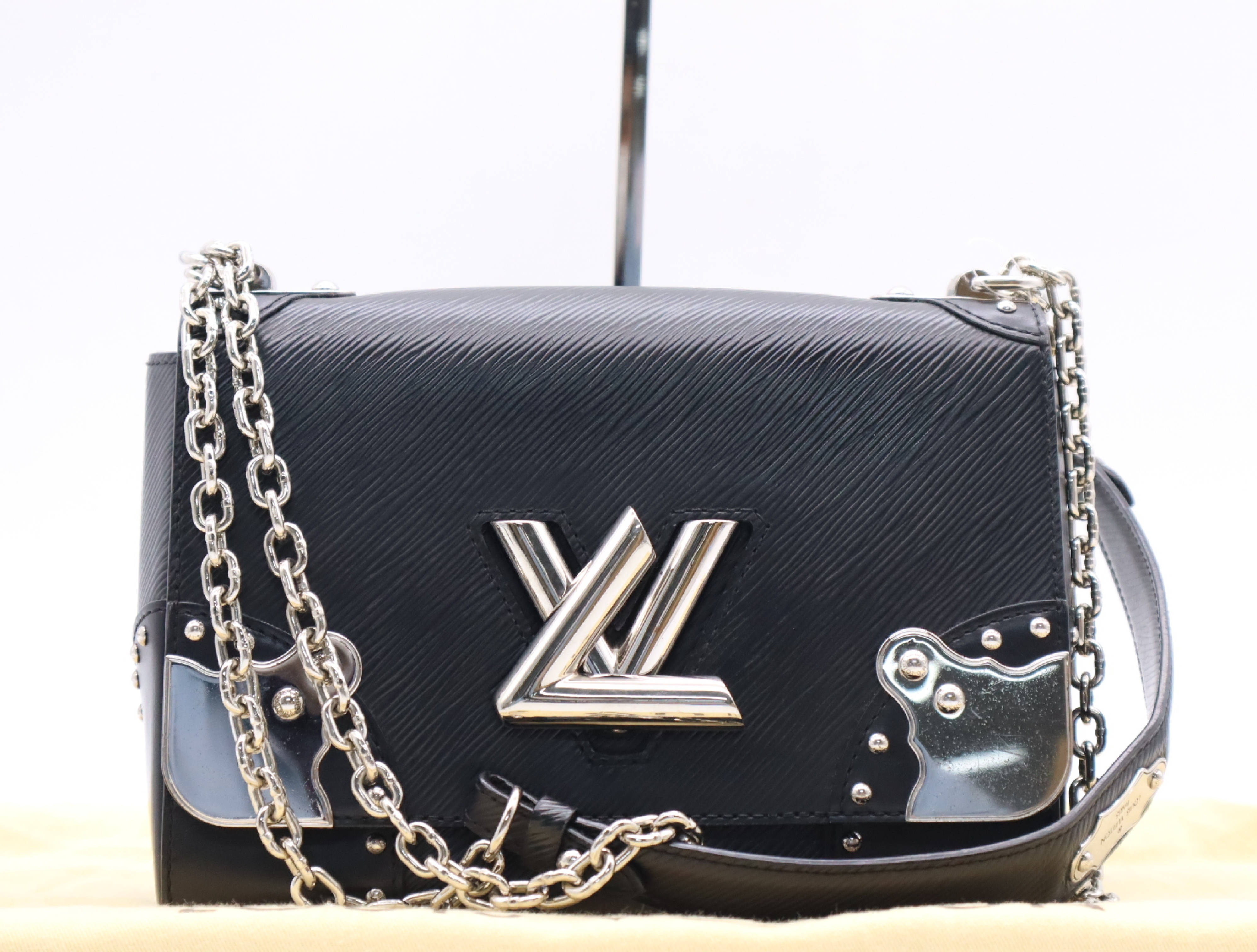 M42364 Epi Twist MM Noir Shoulder Bag with Dust Bag
