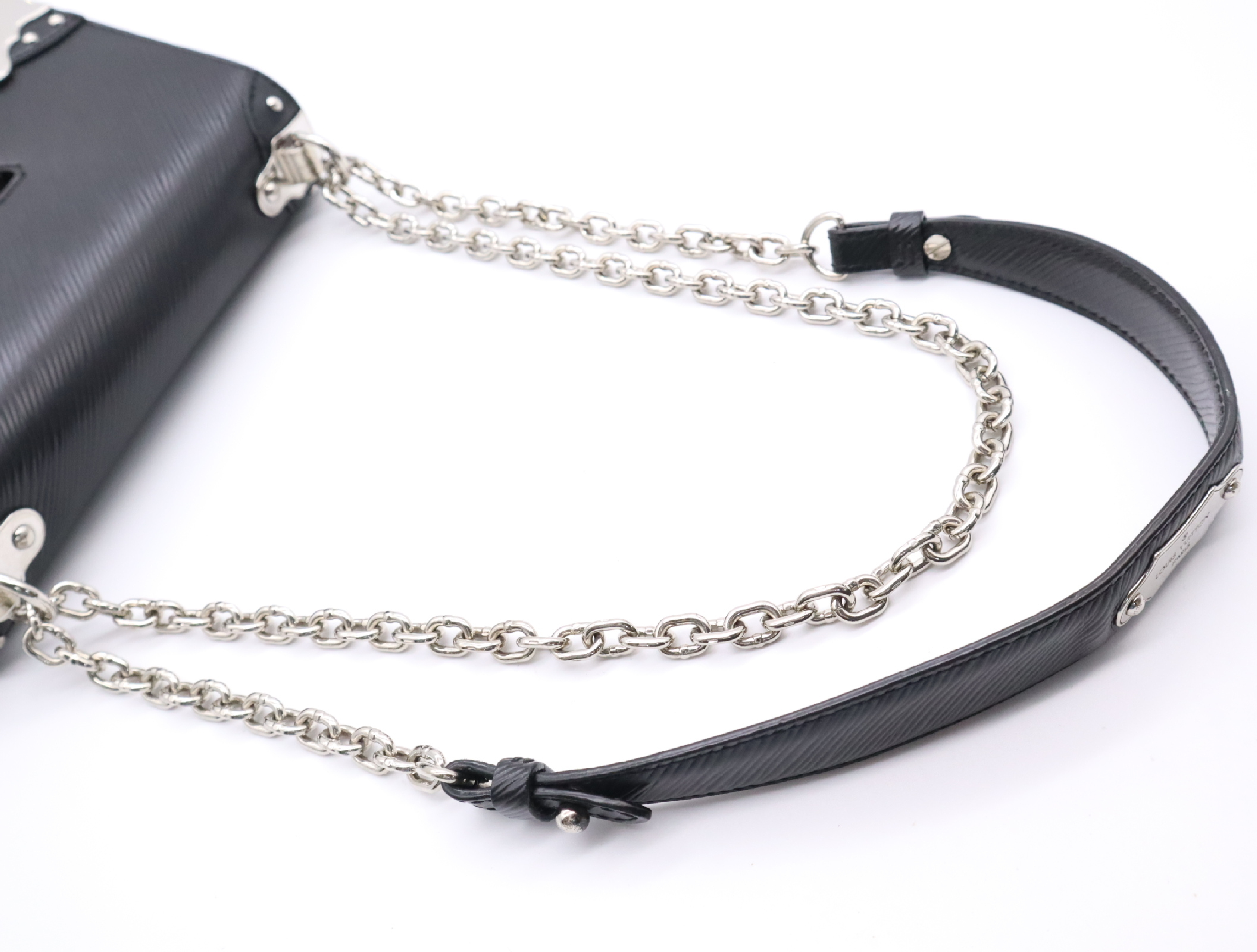 M42364 Epi Twist MM Noir Shoulder Bag with Dust Bag — view 10