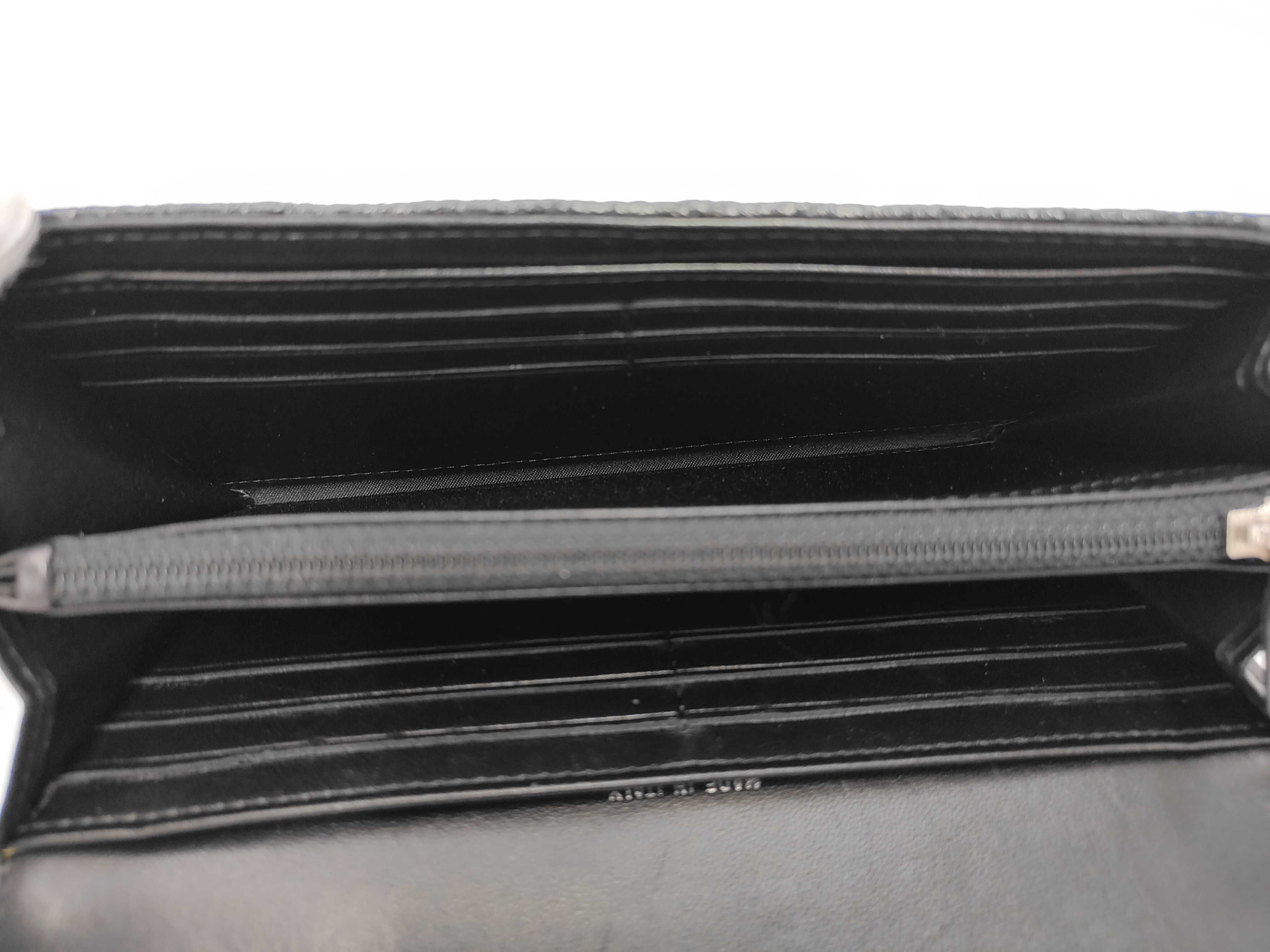 Matelassé Coco Mark Long Wallet — view 12
