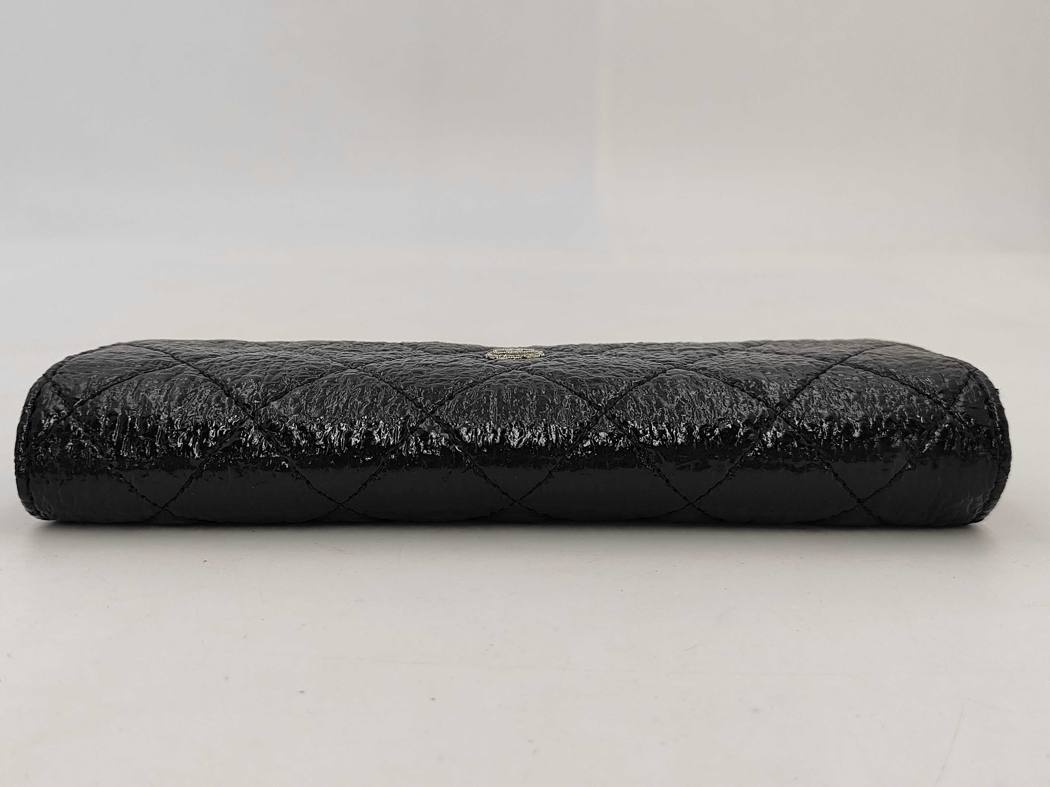Matelassé Coco Mark Long Wallet — view 3