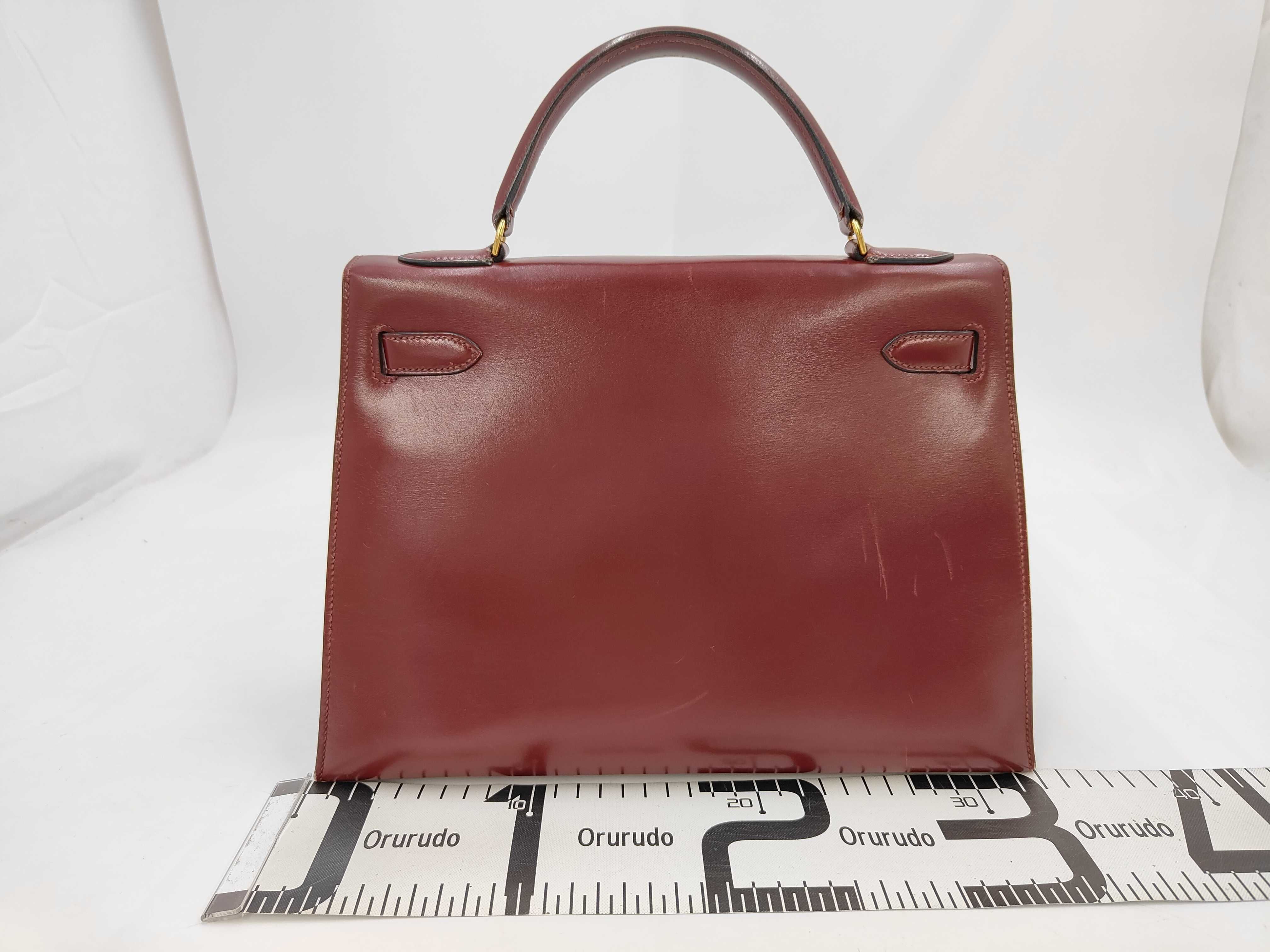 Kelly 32 Box Calf Bordeaux Gold Hardware P Stamp ST Tote Bag — view 2
