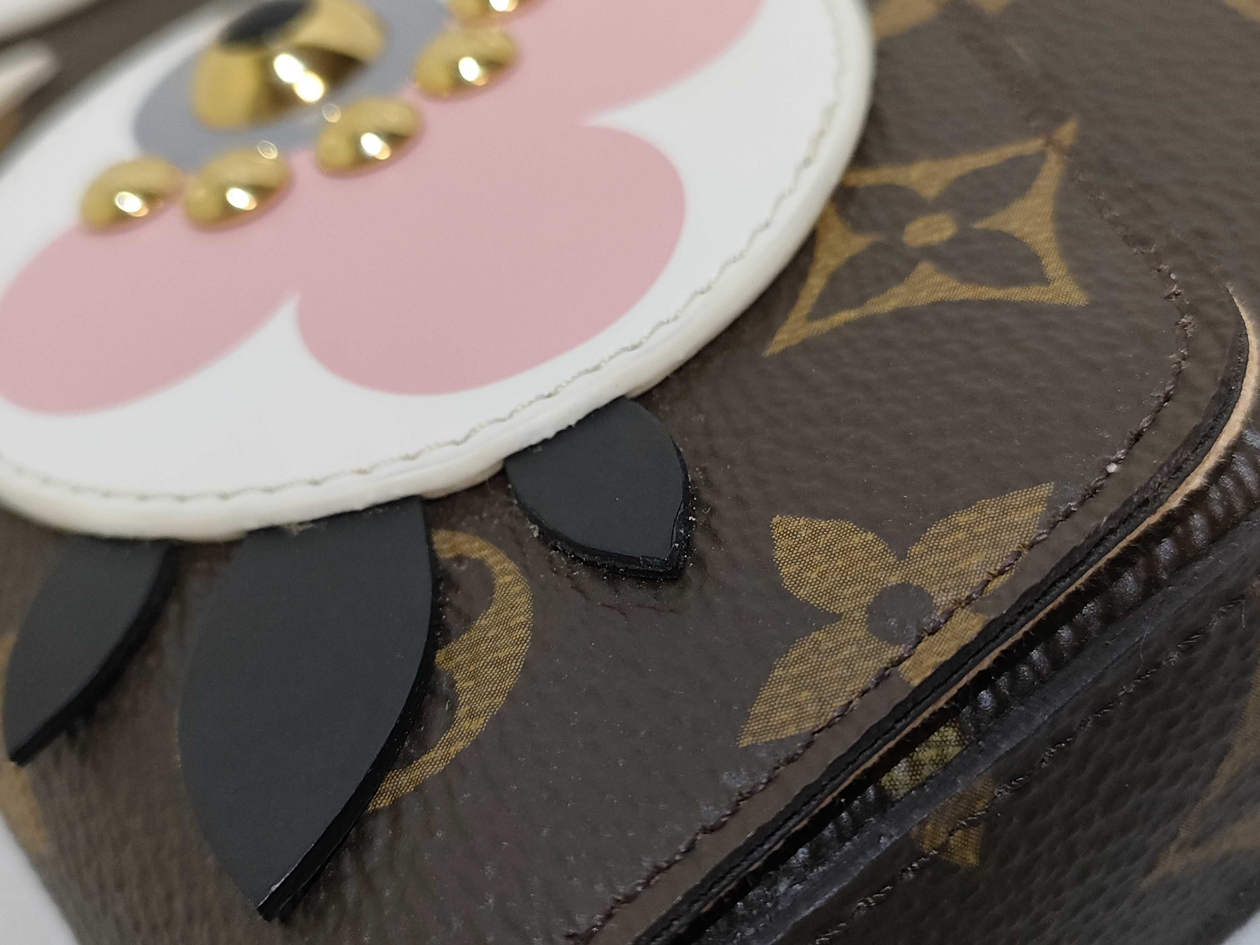 Monogram Louis Vuitton Chain Shoulder Bag — view 15