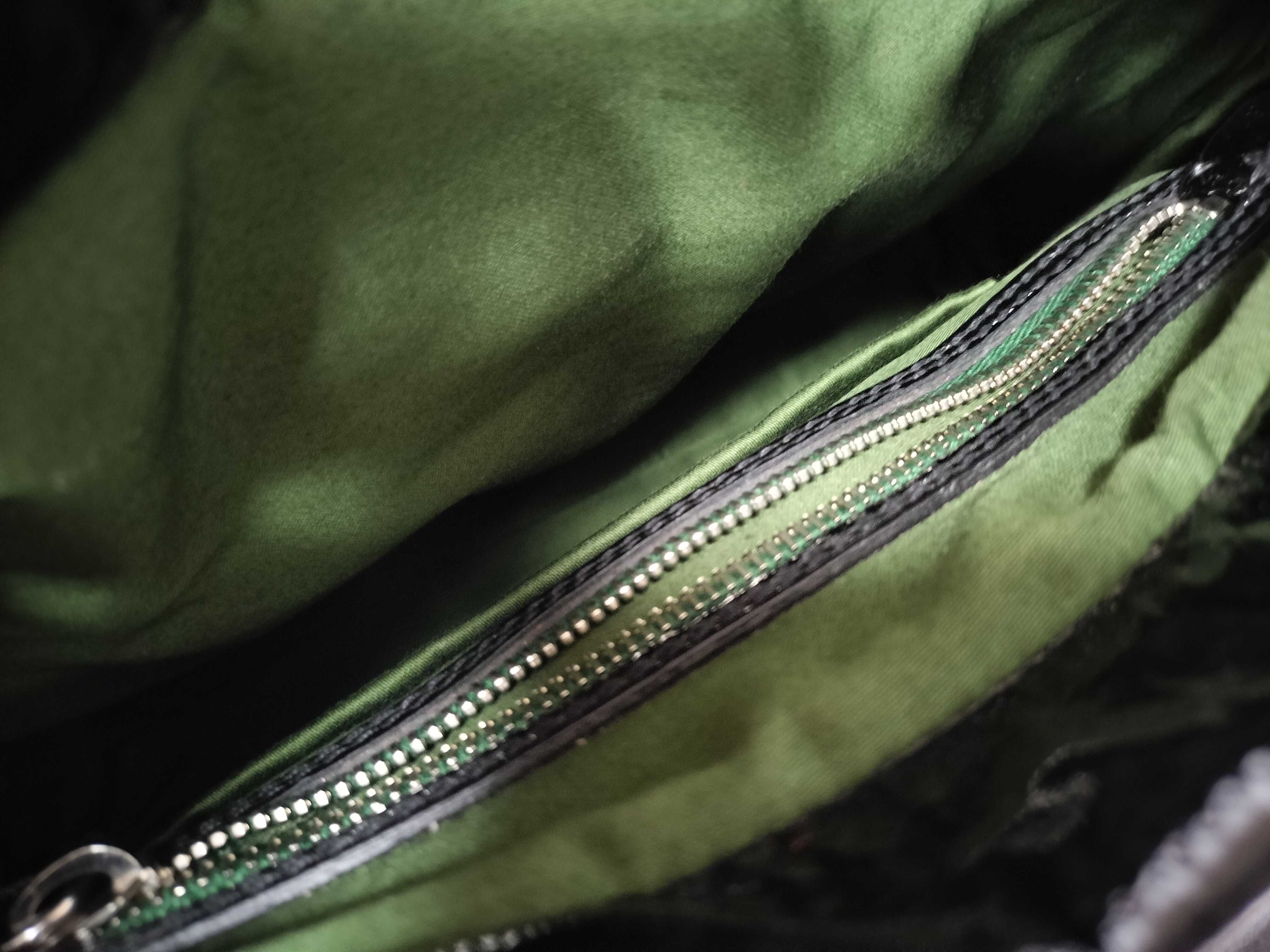 Turnlock Flower Motif Handbag — view 11
