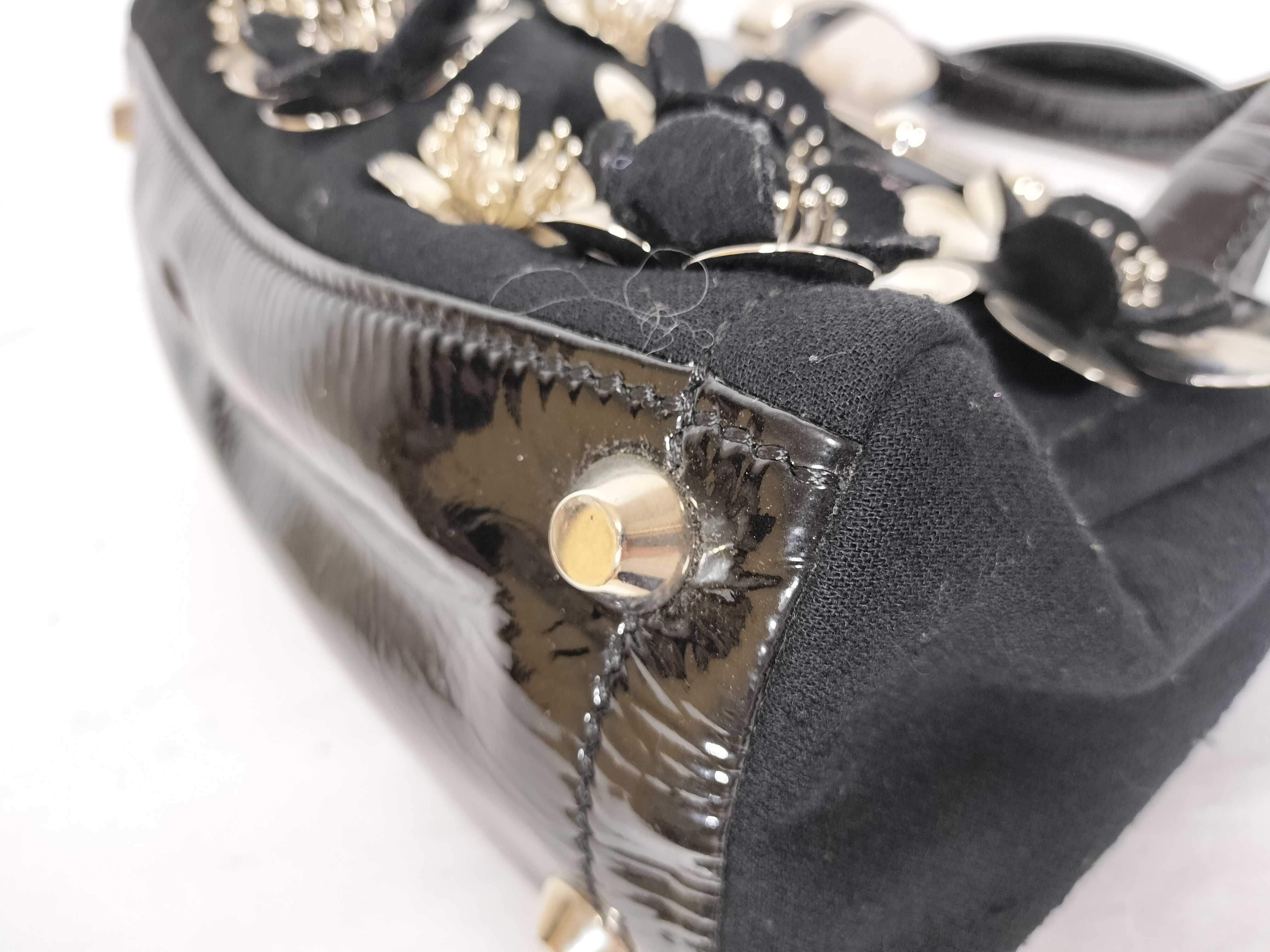 Turnlock Flower Motif Handbag — view 6
