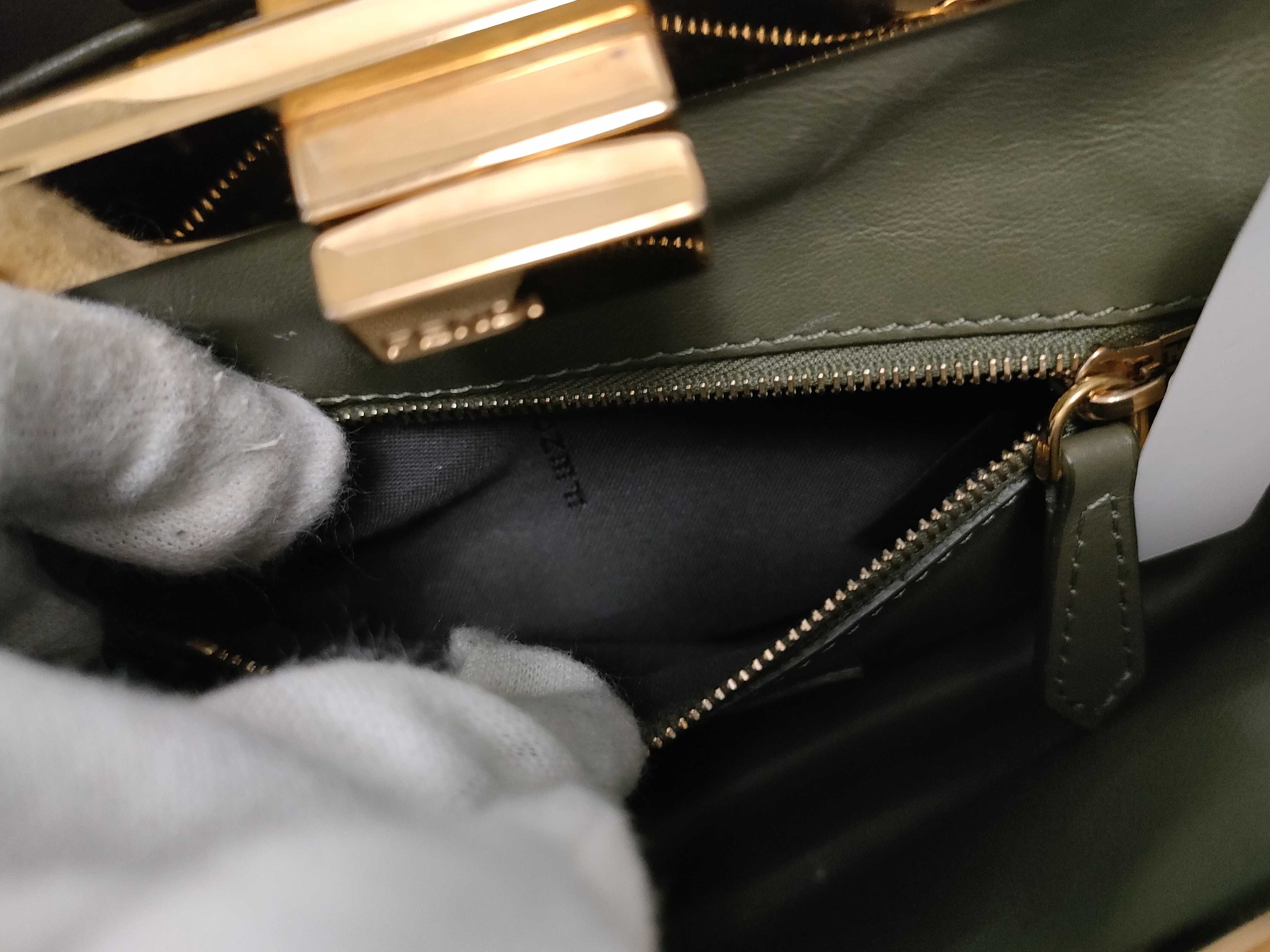 HK-8BN311 Peekaboo Pocket Nappa Leather Green Mini 2-Way Shoulder Bag — view 11