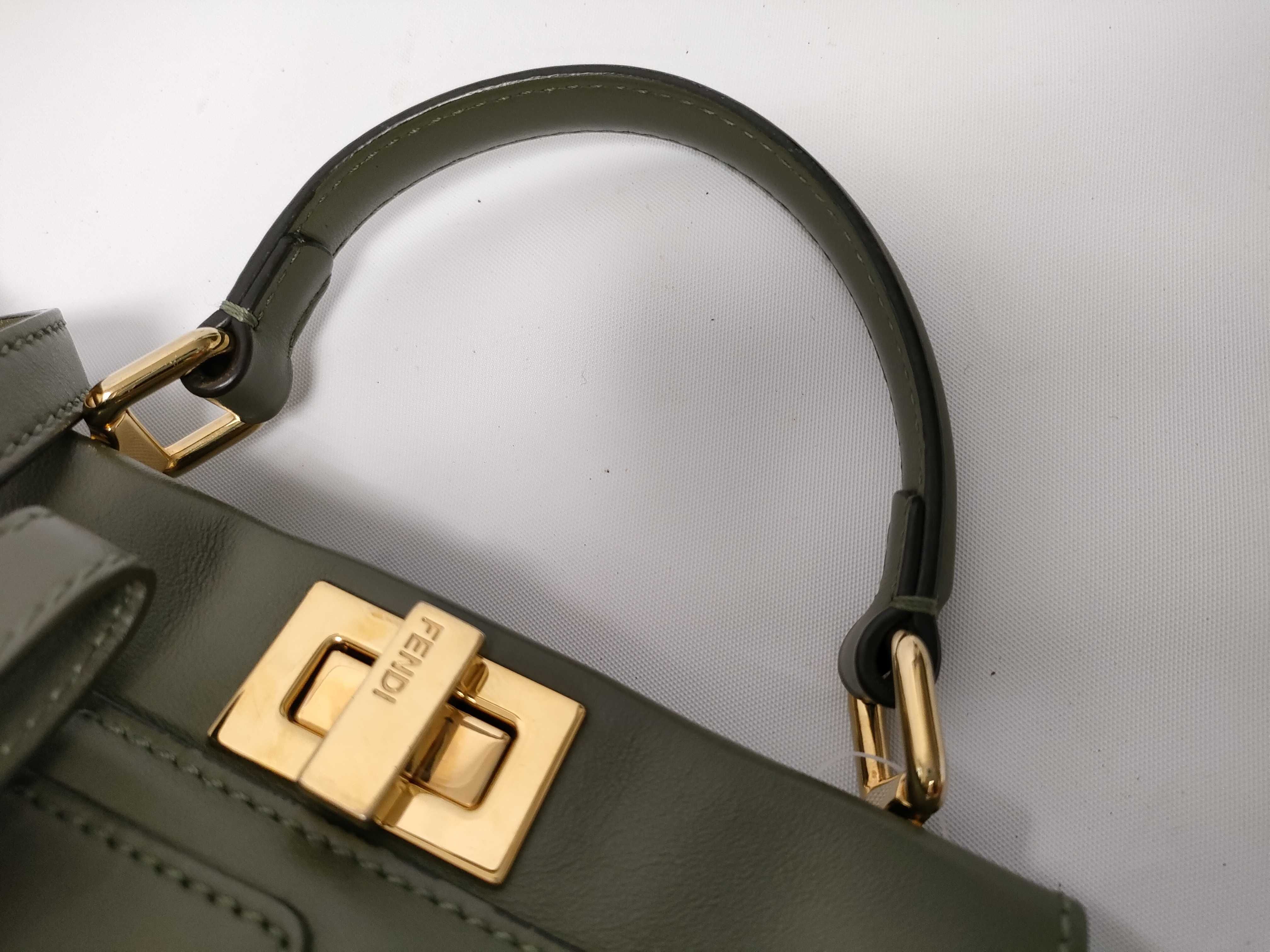 HK-8BN311 Peekaboo Pocket Nappa Leather Green Mini 2-Way Shoulder Bag — view 3