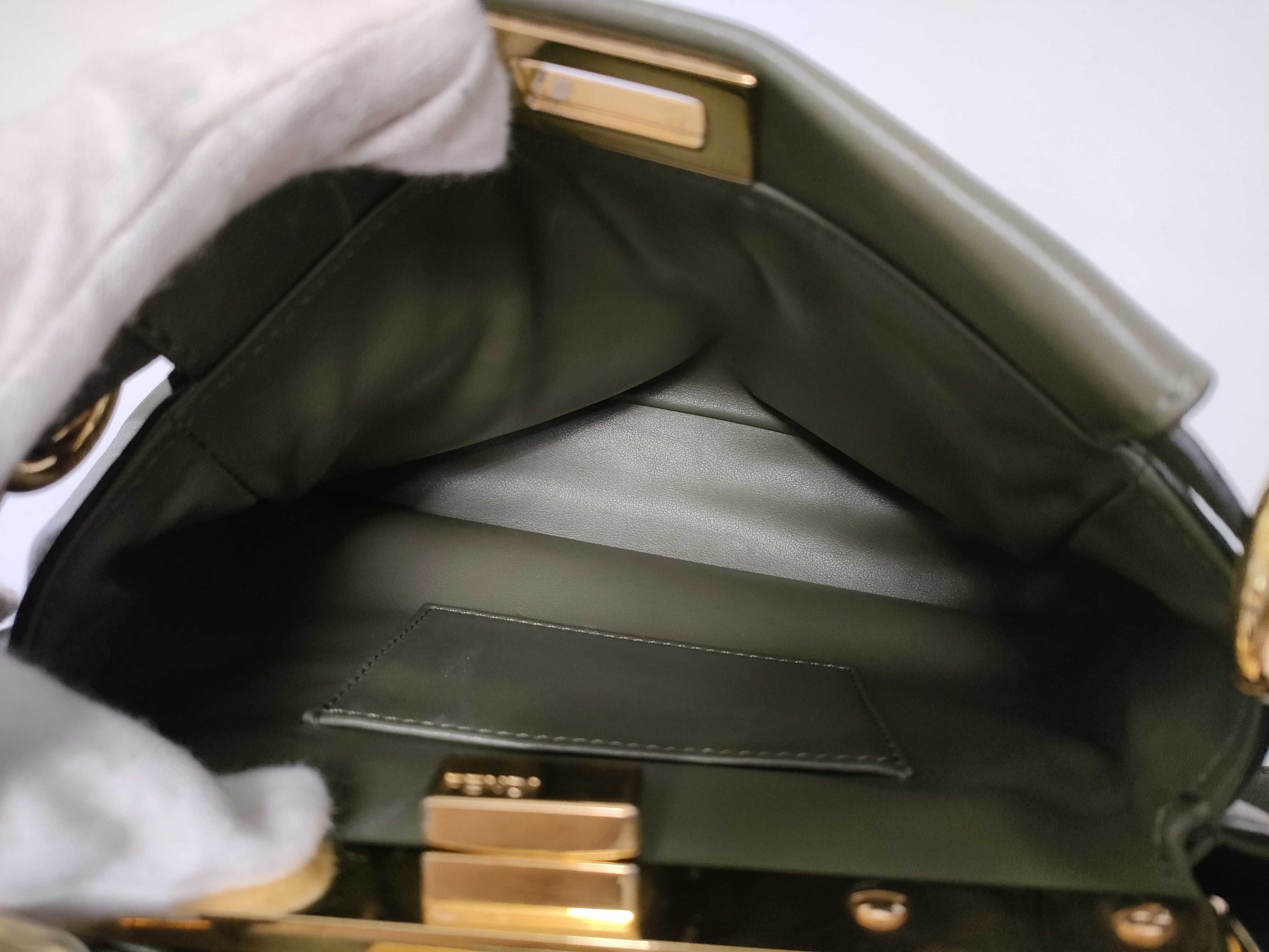 HK-8BN311 Peekaboo Pocket Nappa Leather Green Mini 2-Way Shoulder Bag — view 8