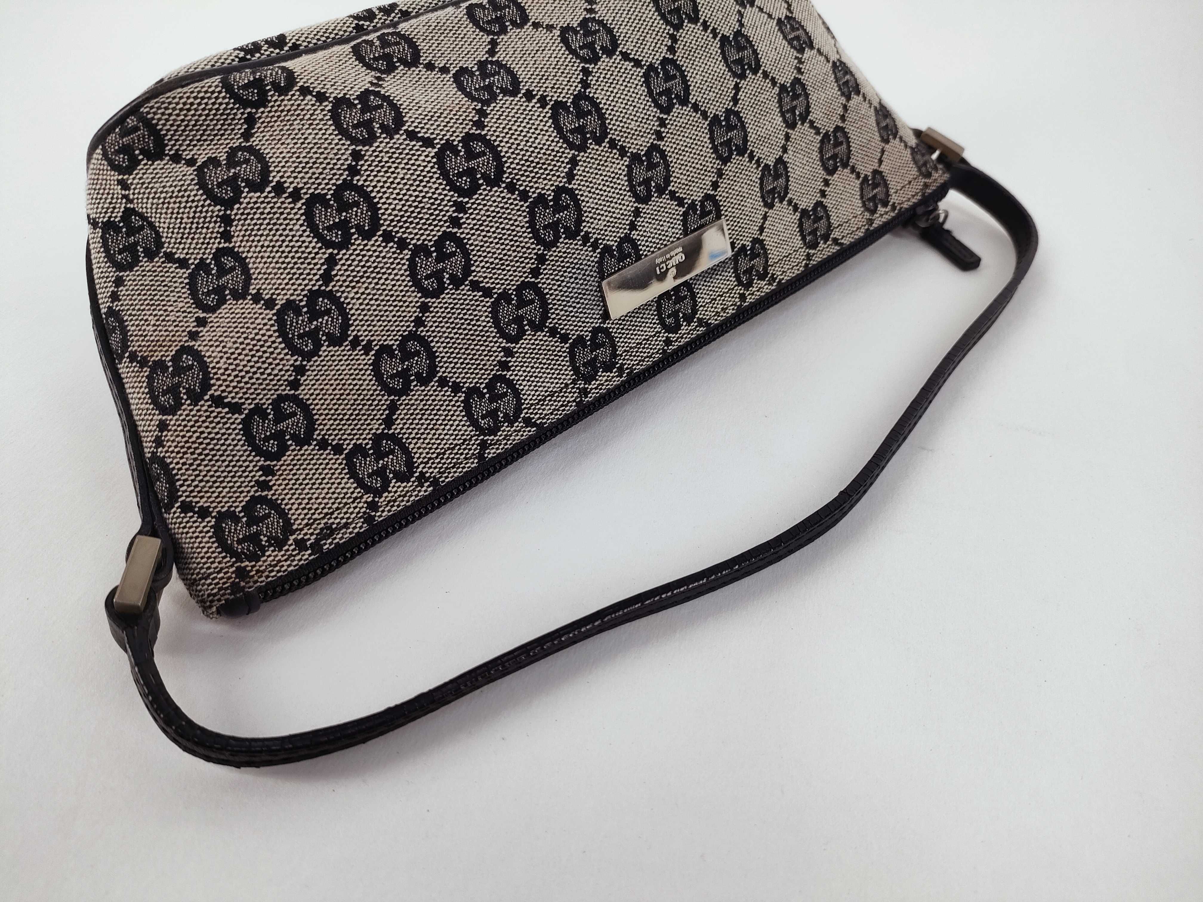 GG Canvas Gucci GG Canvas Accessories Pouch — view 3