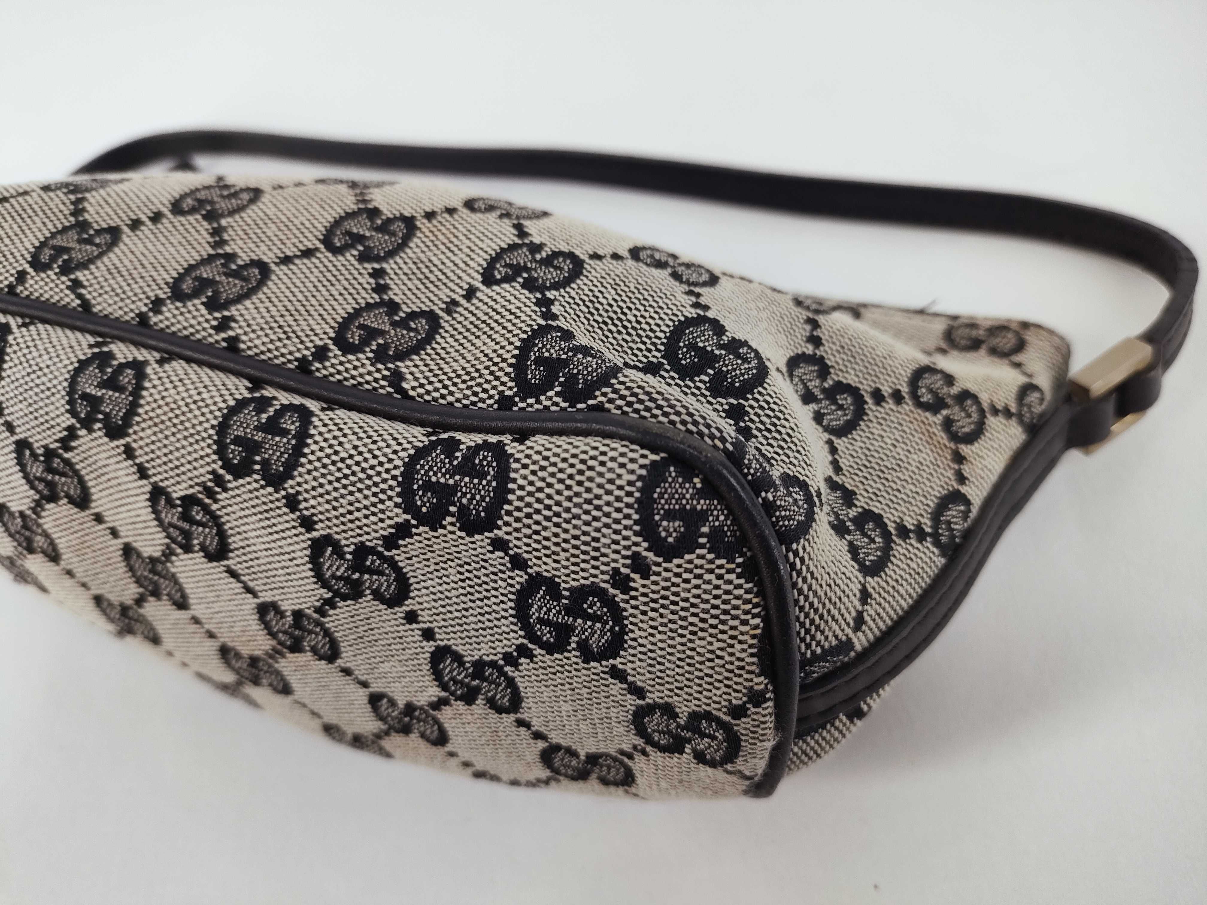 GG Canvas Gucci GG Canvas Accessories Pouch — view 6