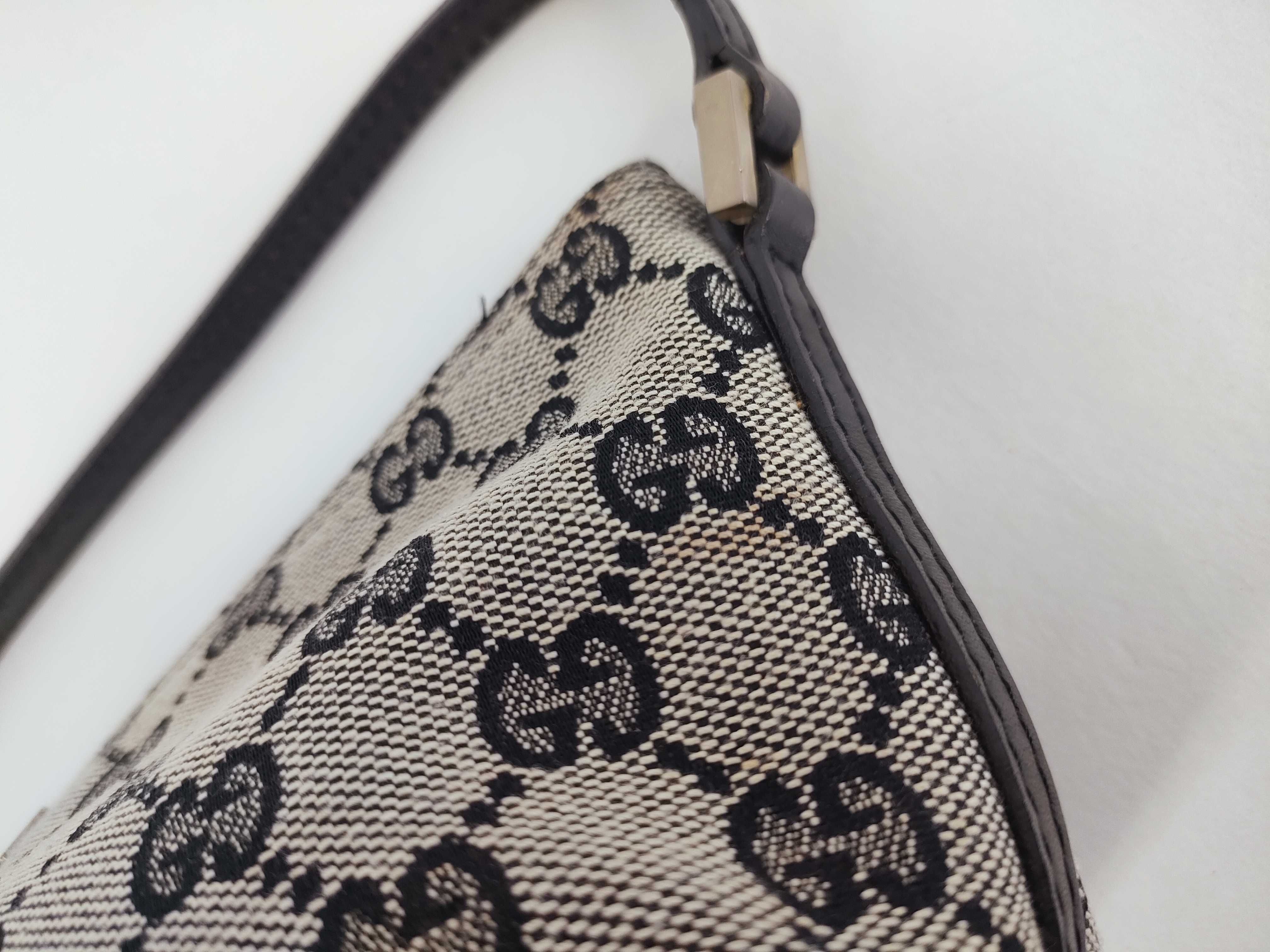 GG Canvas Gucci GG Canvas Accessories Pouch — view 8