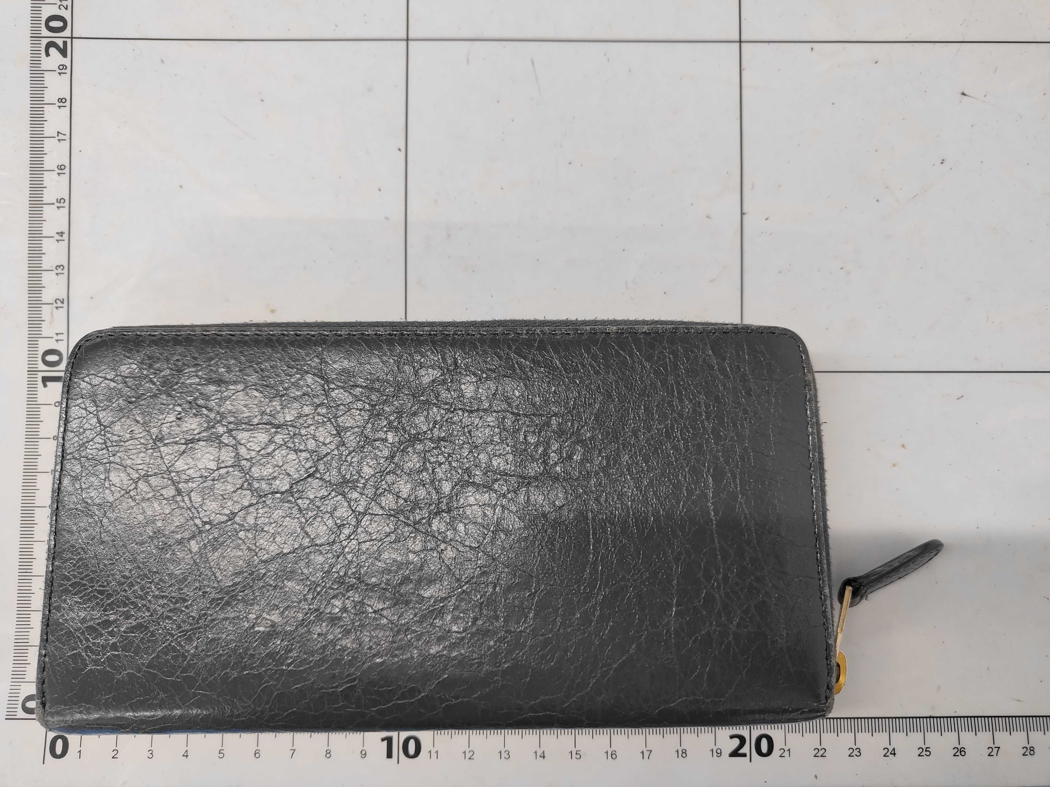 Classic Zippy Wallet — view 2