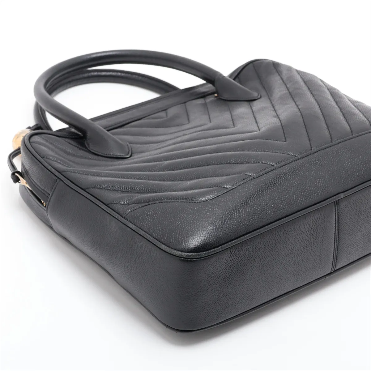 V-stitch caviar leather 2-way handbag, black with gold hardware. — view 4