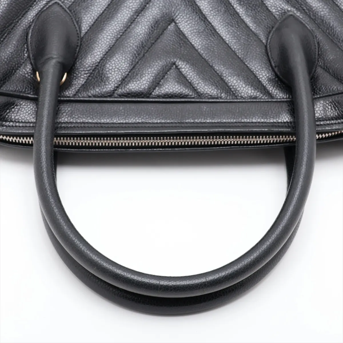 V-stitch caviar leather 2-way handbag, black with gold hardware. — view 5