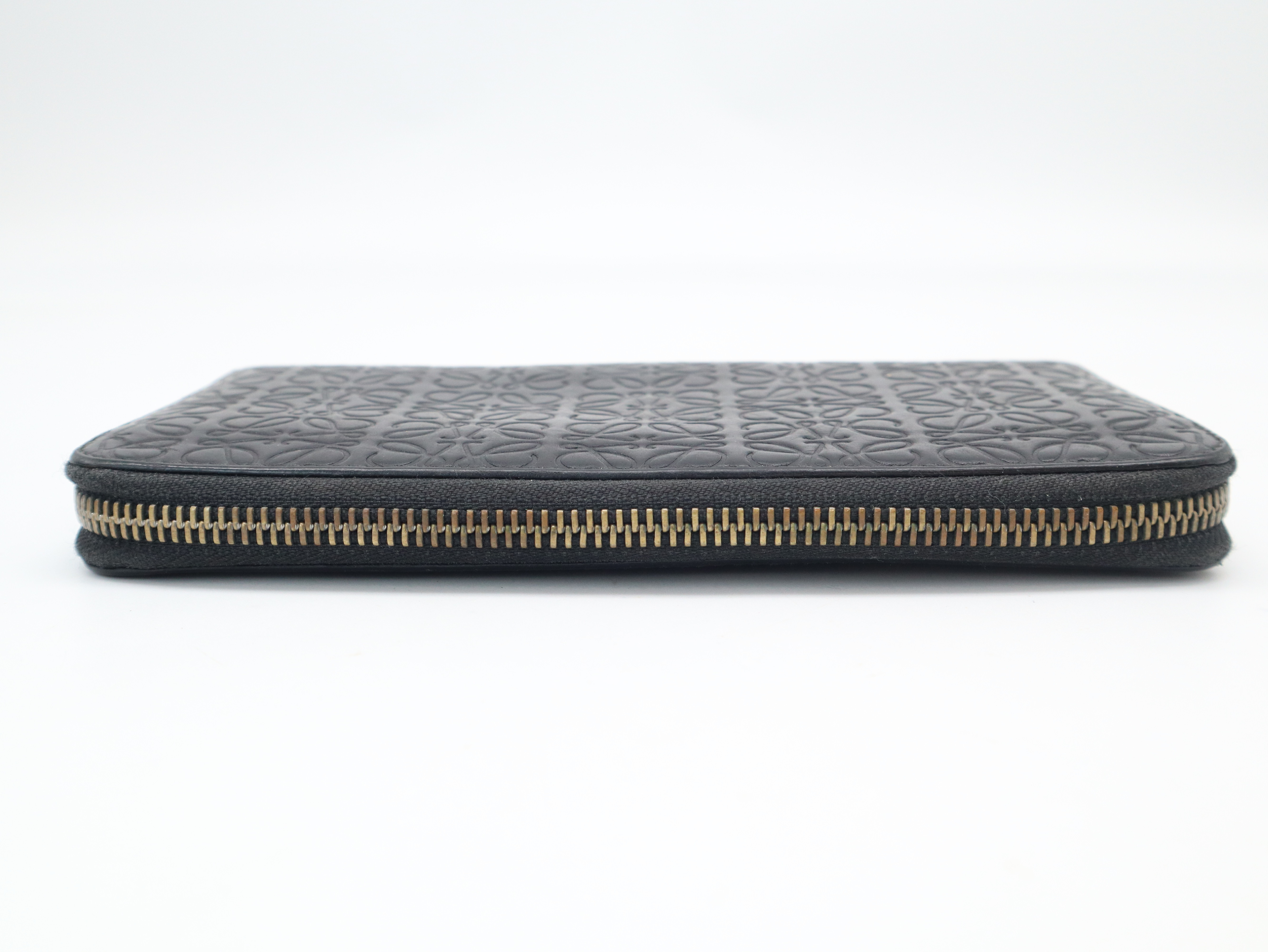Repeat Anagram Round Zipper Leather Black Wallet — view 3