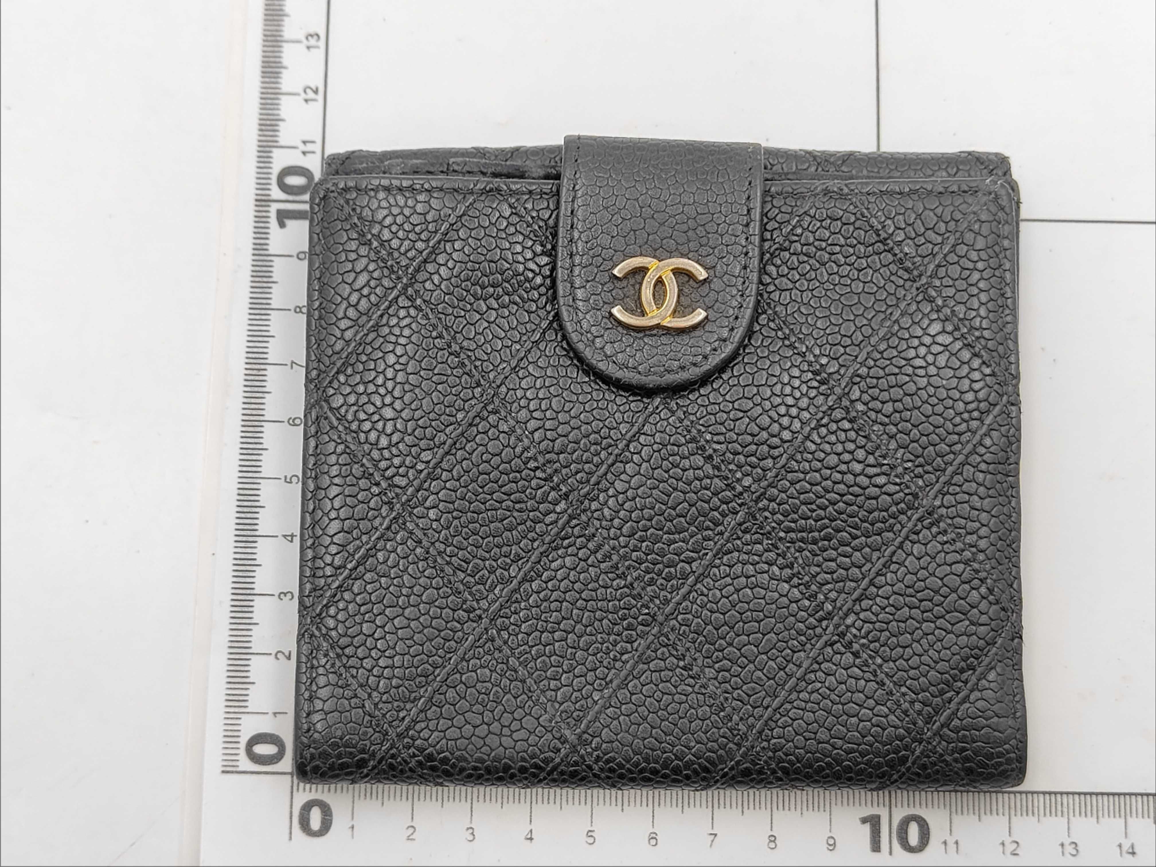 Bicolore Caviar Skin Double Snap Wallet Matelassé Coco Mark Wallet — view 2