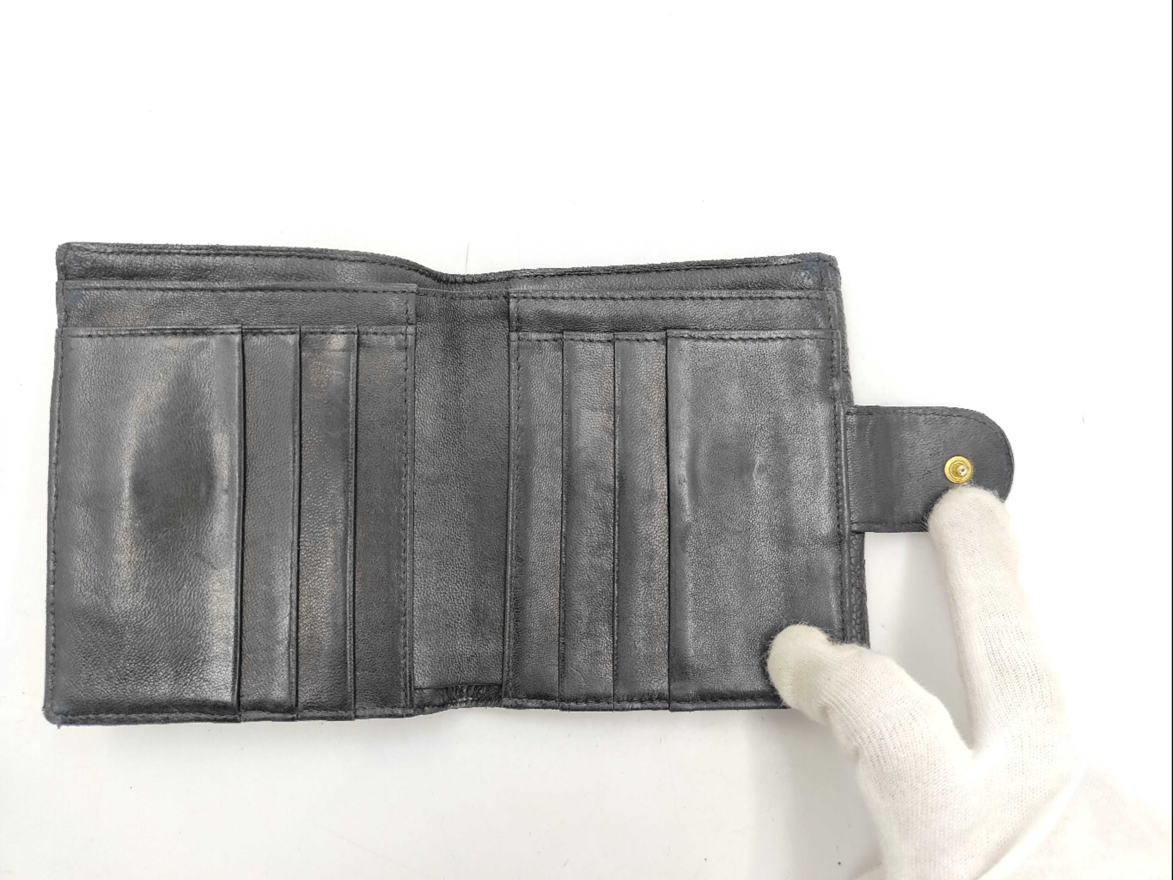 Bicolore Caviar Skin Double Snap Wallet Matelassé Coco Mark Wallet — view 5